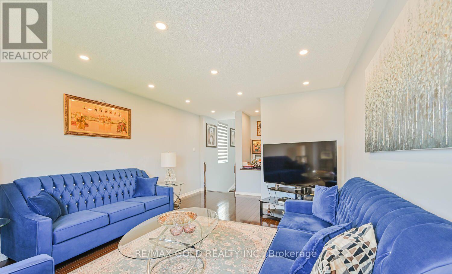 101 Beaconsfield Avenue, Brampton, Ontario  L6Y 4R6 - Photo 23 - W12509626