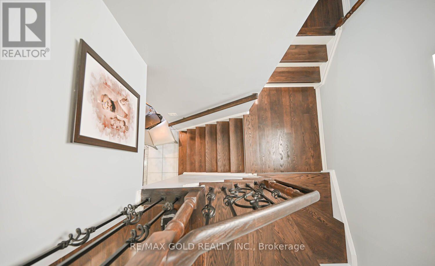 101 Beaconsfield Avenue, Brampton, Ontario  L6Y 4R6 - Photo 25 - W12509626