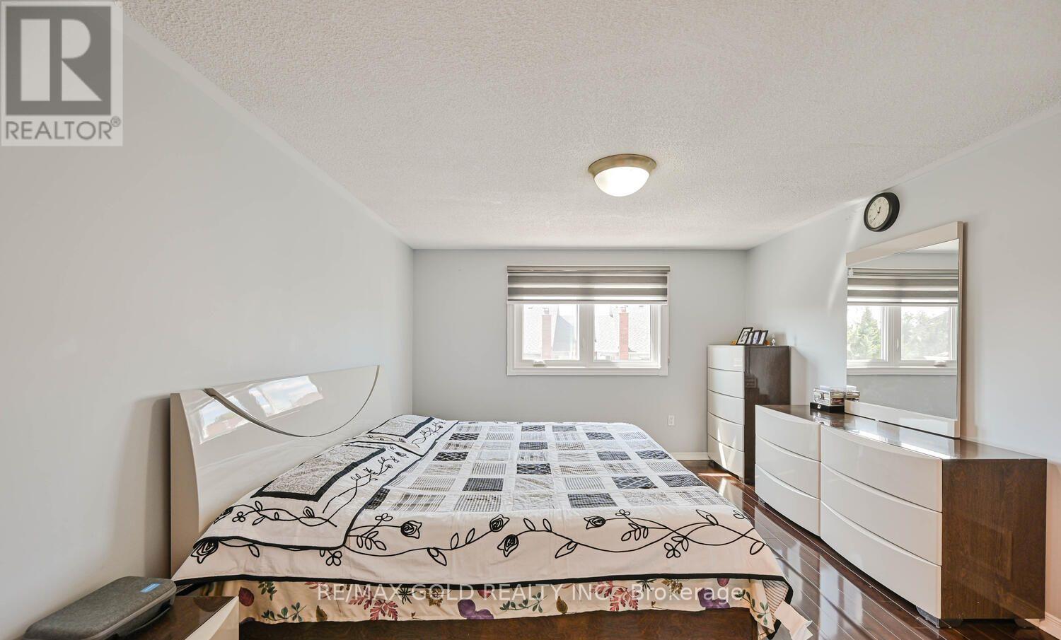 101 Beaconsfield Avenue, Brampton, Ontario  L6Y 4R6 - Photo 28 - W12509626