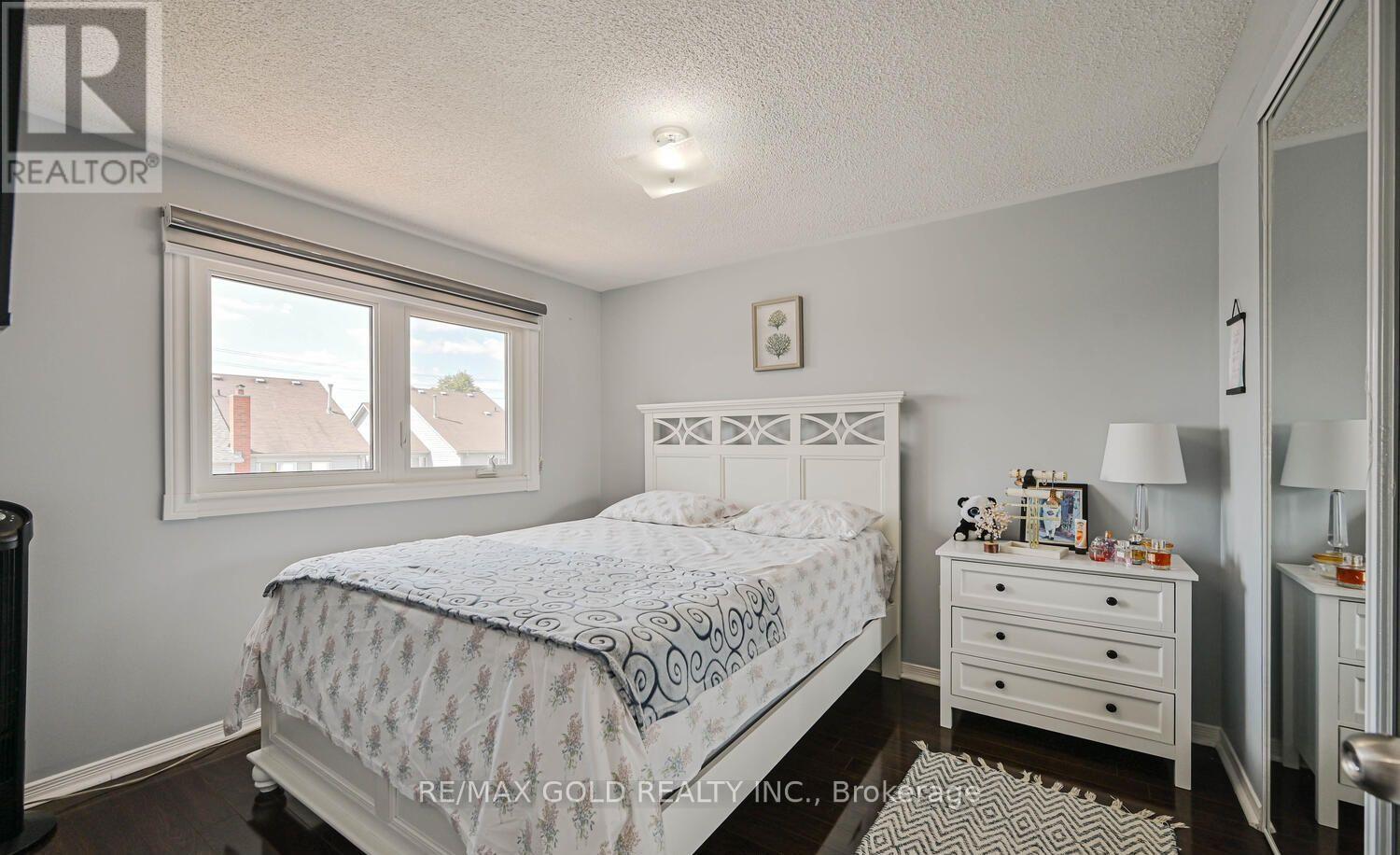 101 Beaconsfield Avenue, Brampton, Ontario  L6Y 4R6 - Photo 33 - W12509626