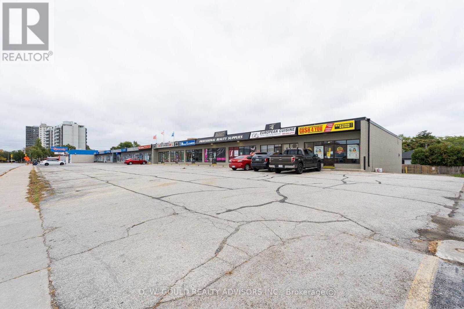 130-136 Speers Road, Oakville, Ontario  L6K 2E7 - Photo 15 - W12509666