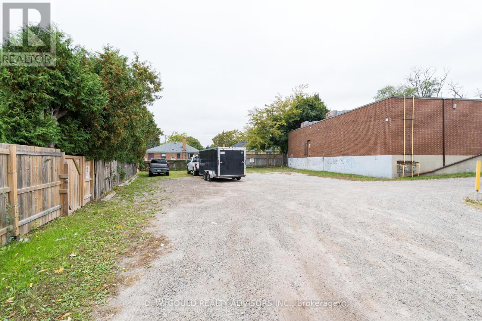 130-136 Speers Road, Oakville, Ontario  L6K 2E7 - Photo 22 - W12509666