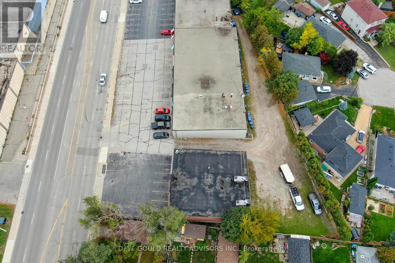 130-136 Speers Road, Oakville, Ontario  L6K 2E7 - Photo 9 - W12509666