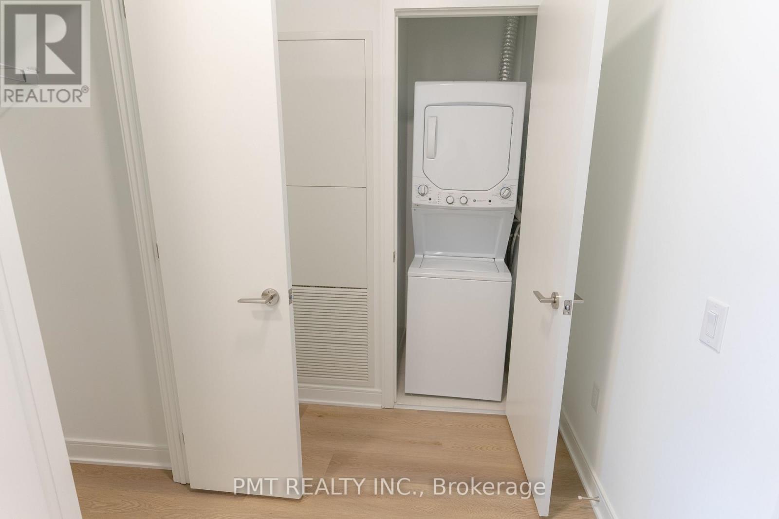 717 - 86 Dundas Street E, Mississauga, Ontario  L5A 1W4 - Photo 13 - W12509668