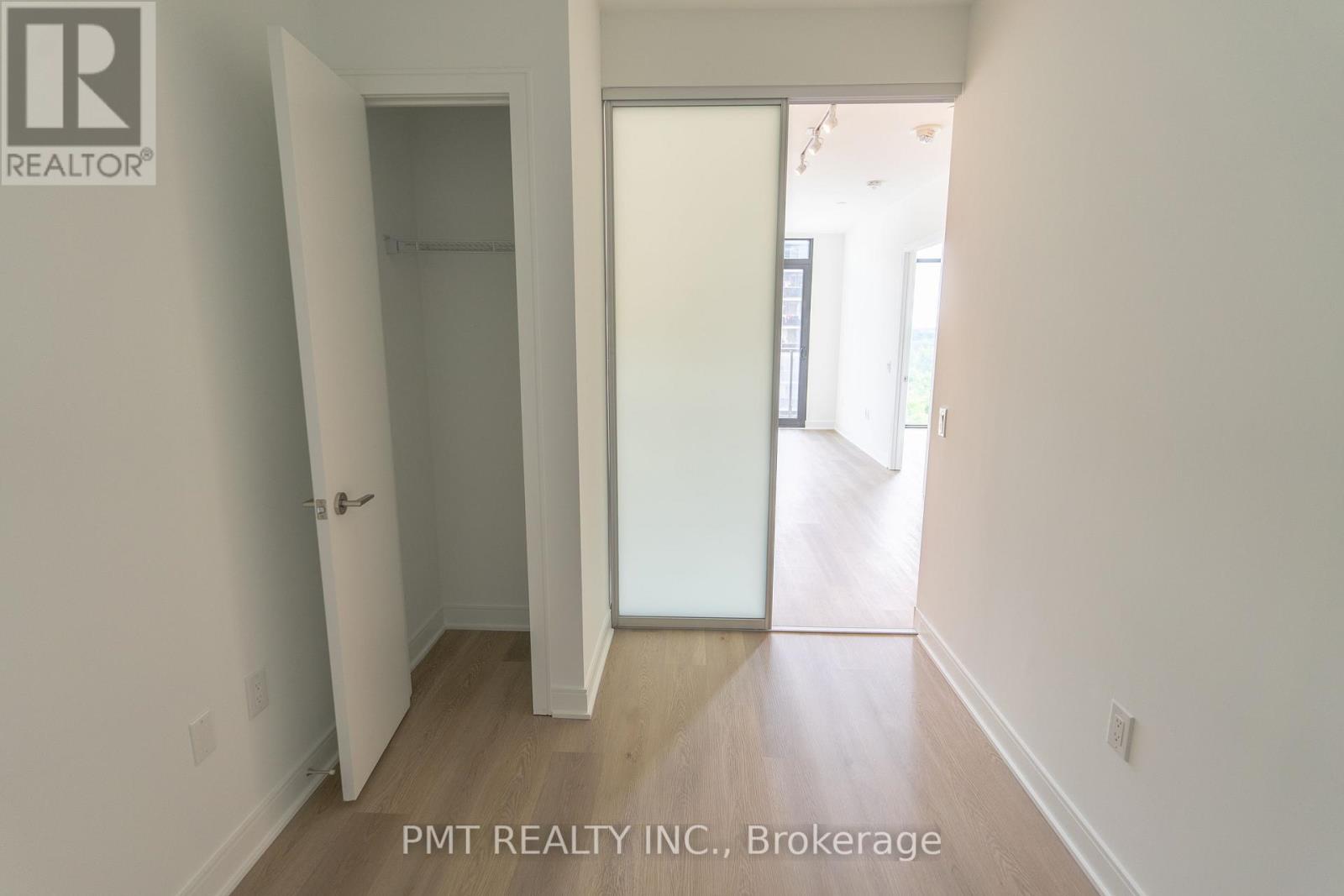 717 - 86 Dundas Street E, Mississauga, Ontario  L5A 1W4 - Photo 9 - W12509668