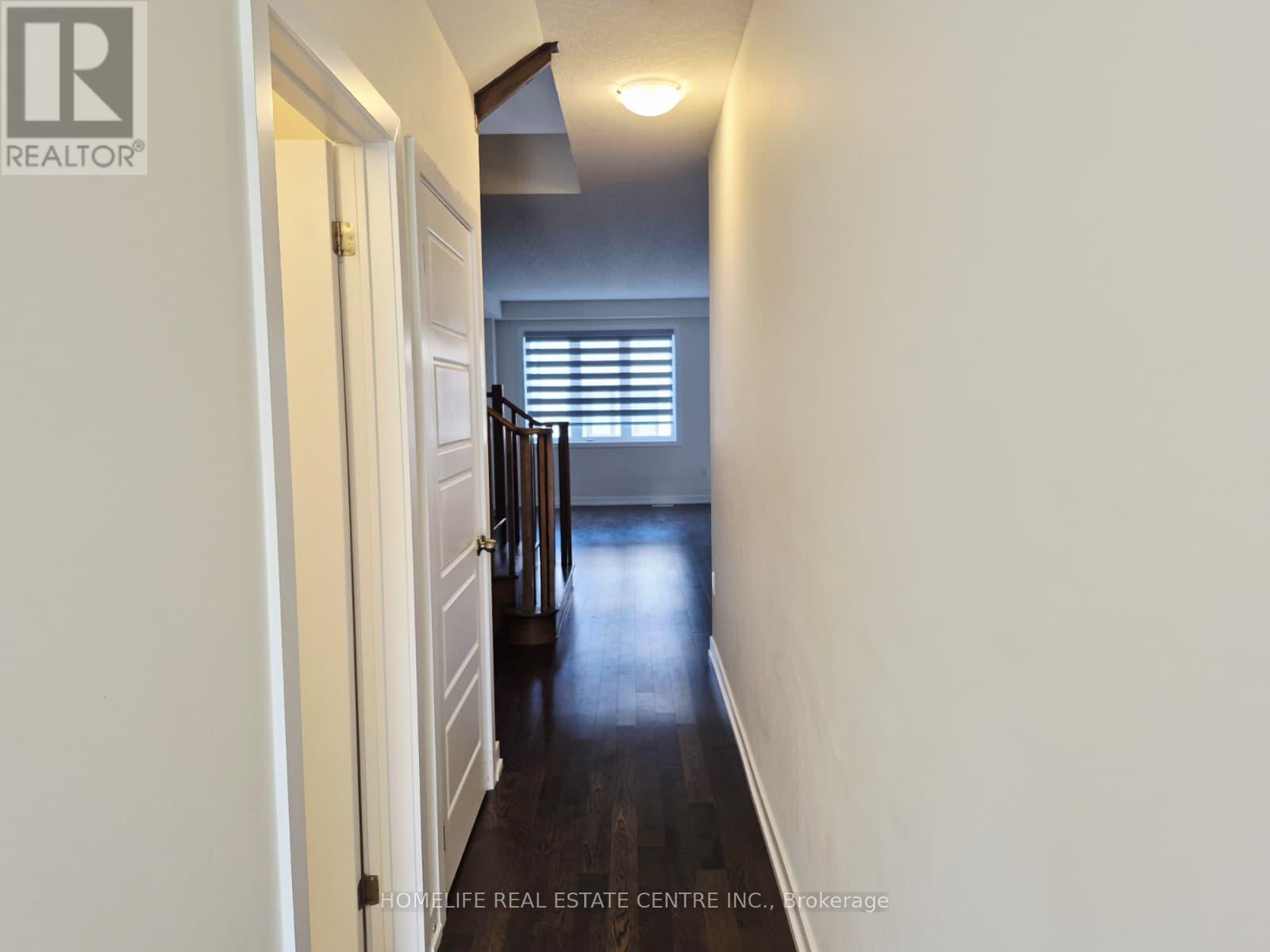 22 Monteith Drive, Brantford, Ontario  N3T 0W6 - Photo 3 - X12509502