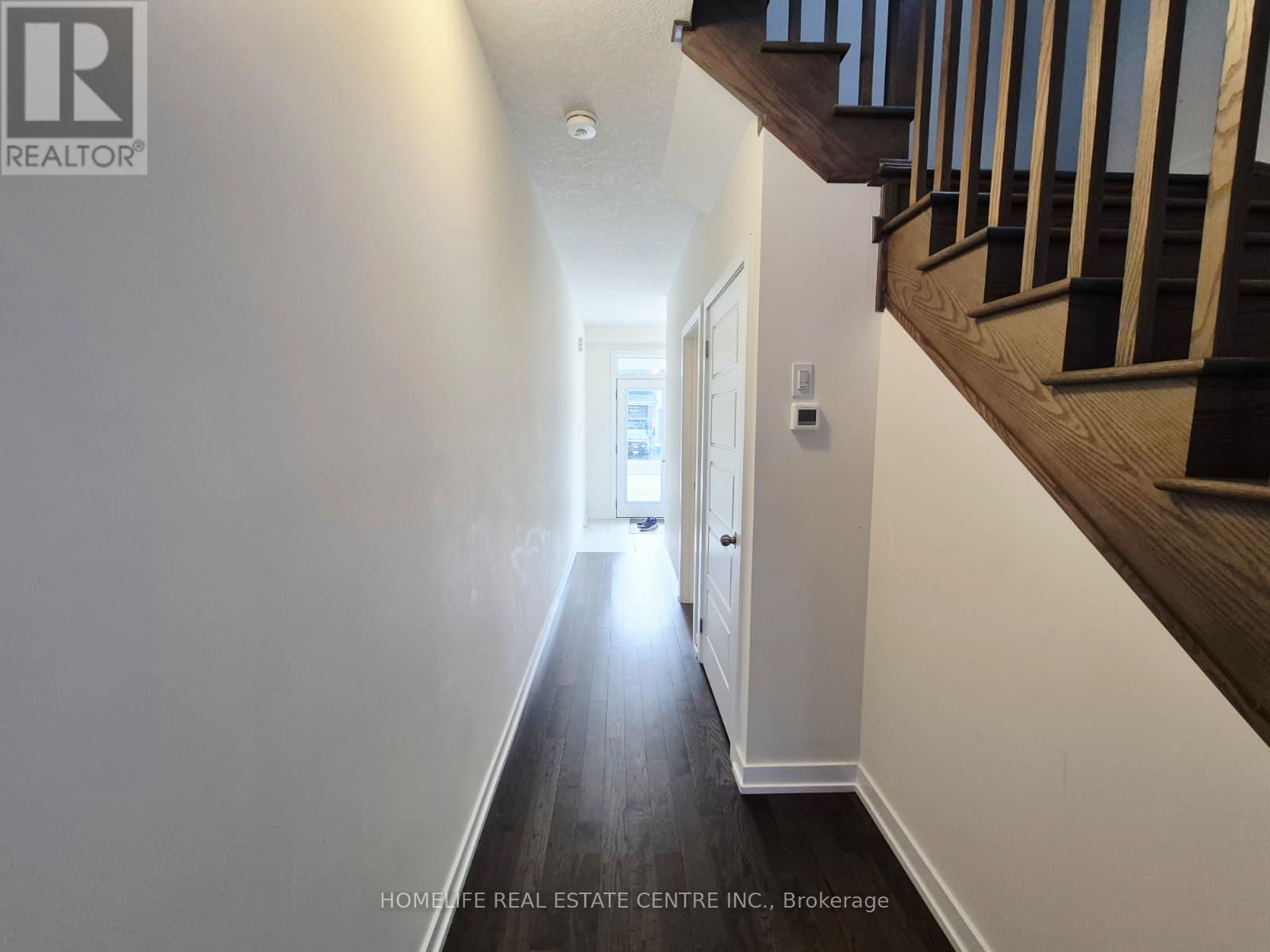 22 Monteith Drive, Brantford, Ontario  N3T 0W6 - Photo 4 - X12509502