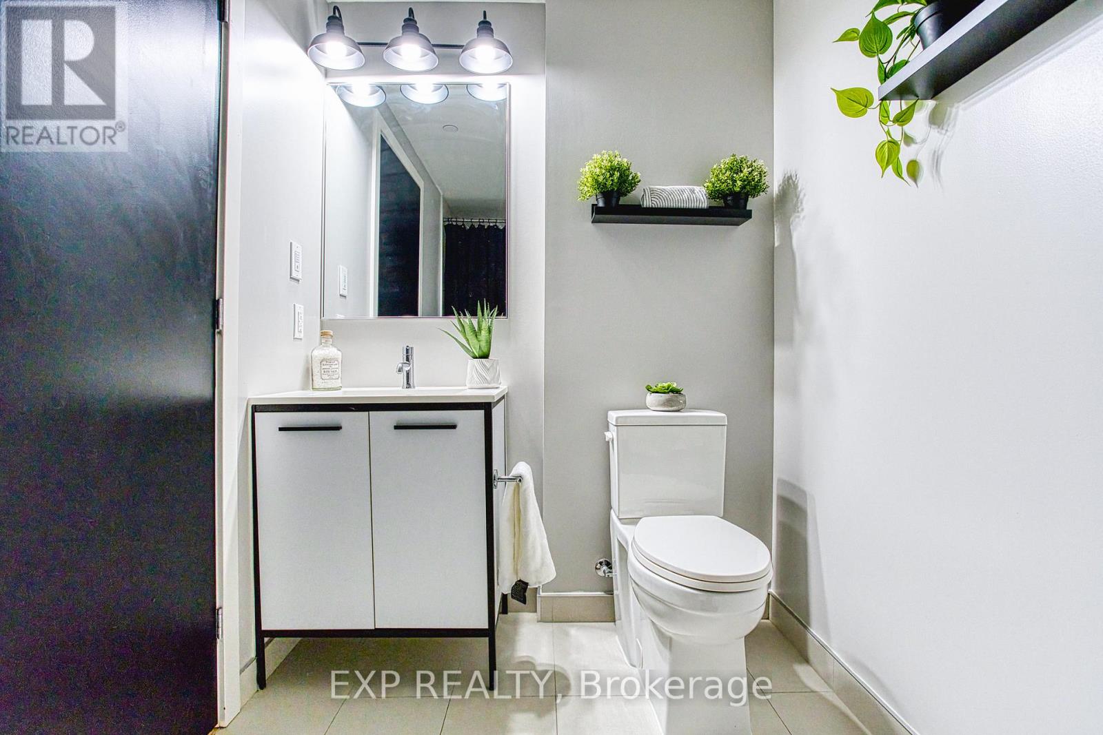 1204 - 385 Winston Road, Grimsby, Ontario L3M 0J3 - Photo 10 - X12509516