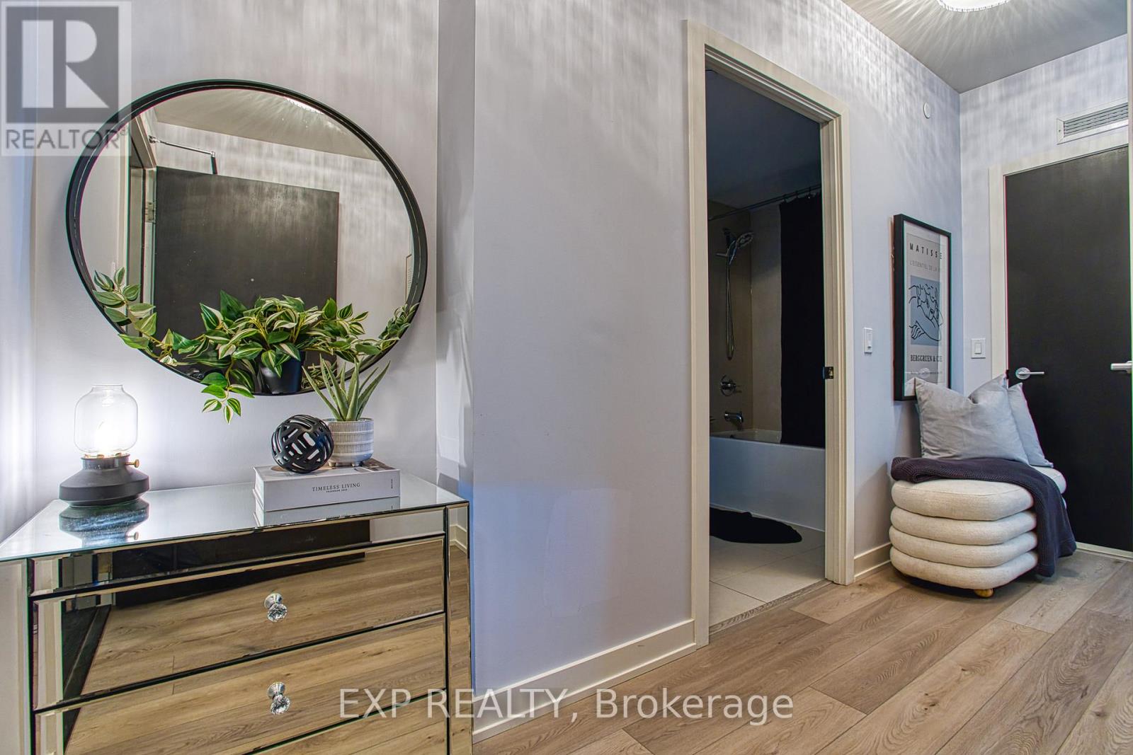 1204 - 385 Winston Road, Grimsby, Ontario L3M 0J3 - Photo 6 - X12509516