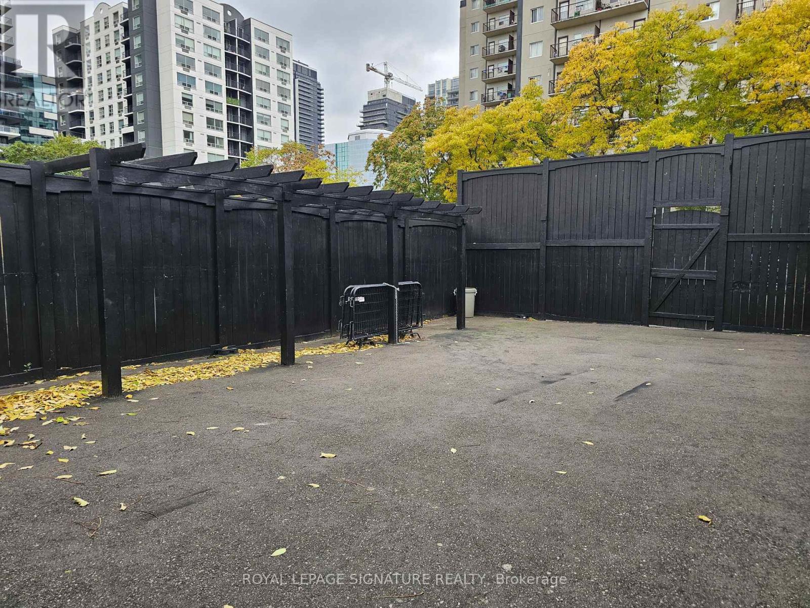 545 Richmond Street, London East, Ontario N6A 3E9 - Photo 16 - X12509540