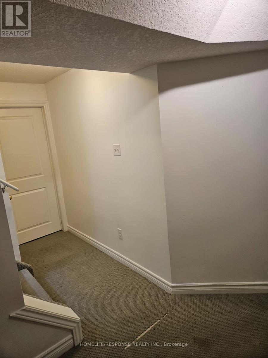 27 - 960 Bitterbush Crescent, London North, Ontario N6H 0G1 - Photo 22 - X12509554