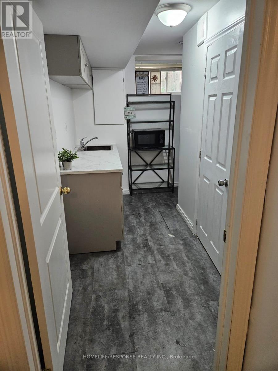 27 - 960 Bitterbush Crescent, London North, Ontario N6H 0G1 - Photo 24 - X12509554