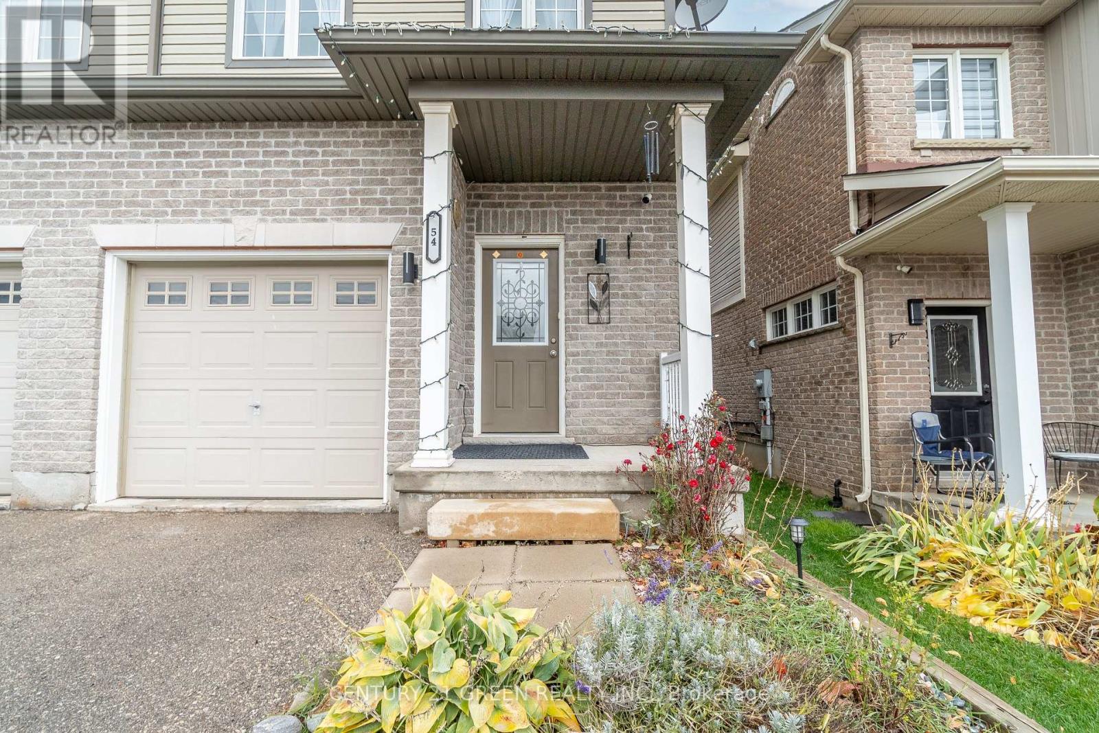 54 Rockcliffe Drive E, Kitchener, Ontario  N2R 1W5 - Photo 2 - X12509578