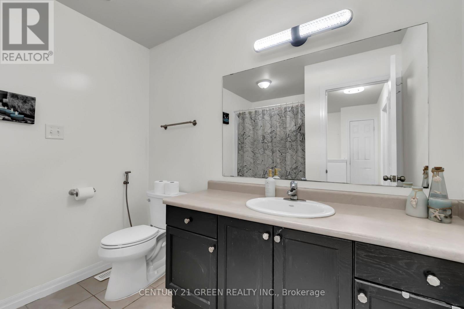 54 Rockcliffe Drive E, Kitchener, Ontario  N2R 1W5 - Photo 21 - X12509578