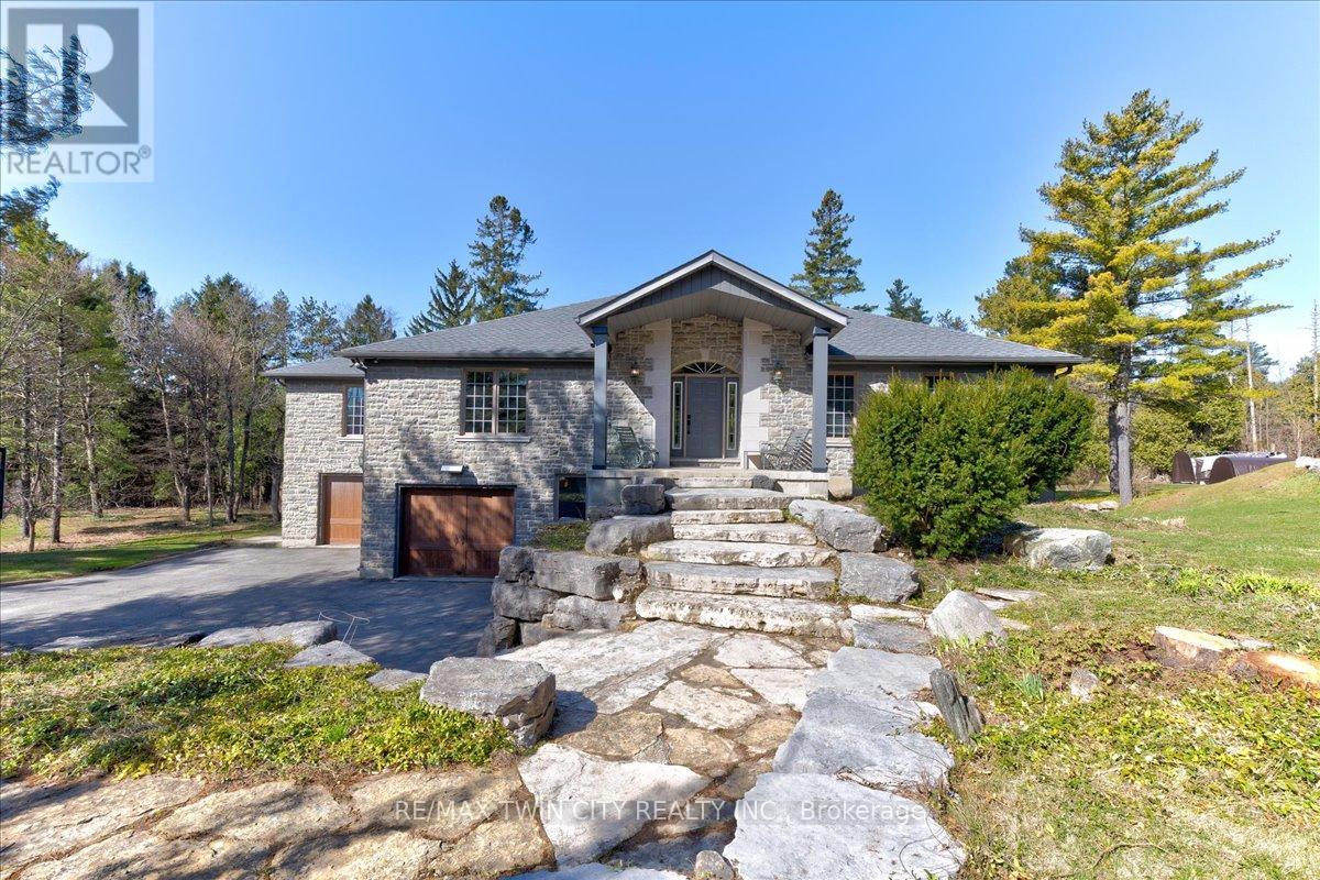 20 Grandy Lane, Cambridge, Ontario N1R 8K2 - Photo 1 - X12509614