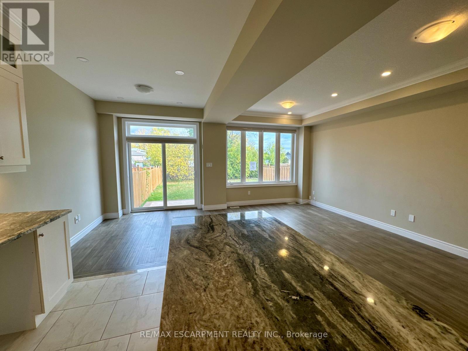 185 1/2 Federal Street, Hamilton, Ontario L8E 1N8 - Photo 15 - X12509630