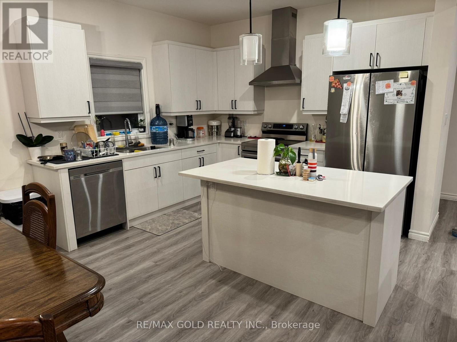 247 Byers Street, London South, Ontario N6L 0J2 - Photo 8 - X12509688