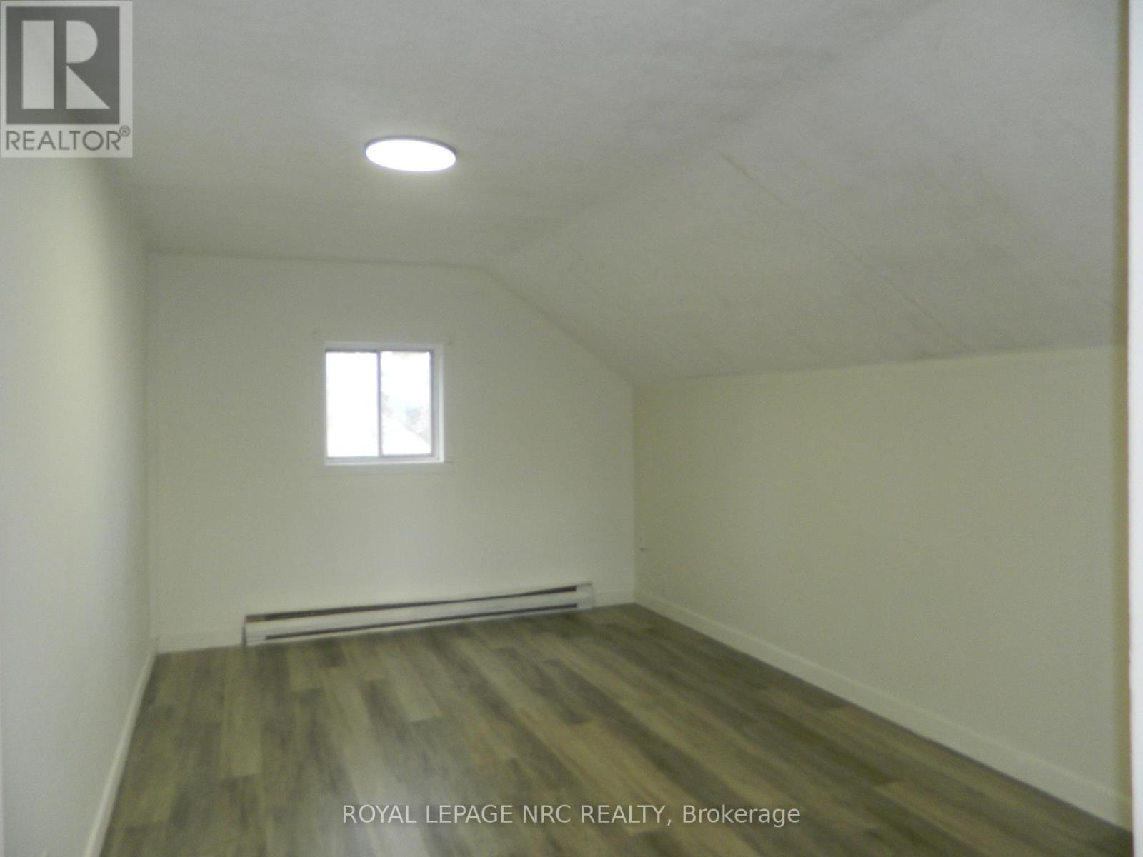 210 Phipps Street, Fort Erie, Ontario  L2A 2V5 - Photo 11 - X12509828