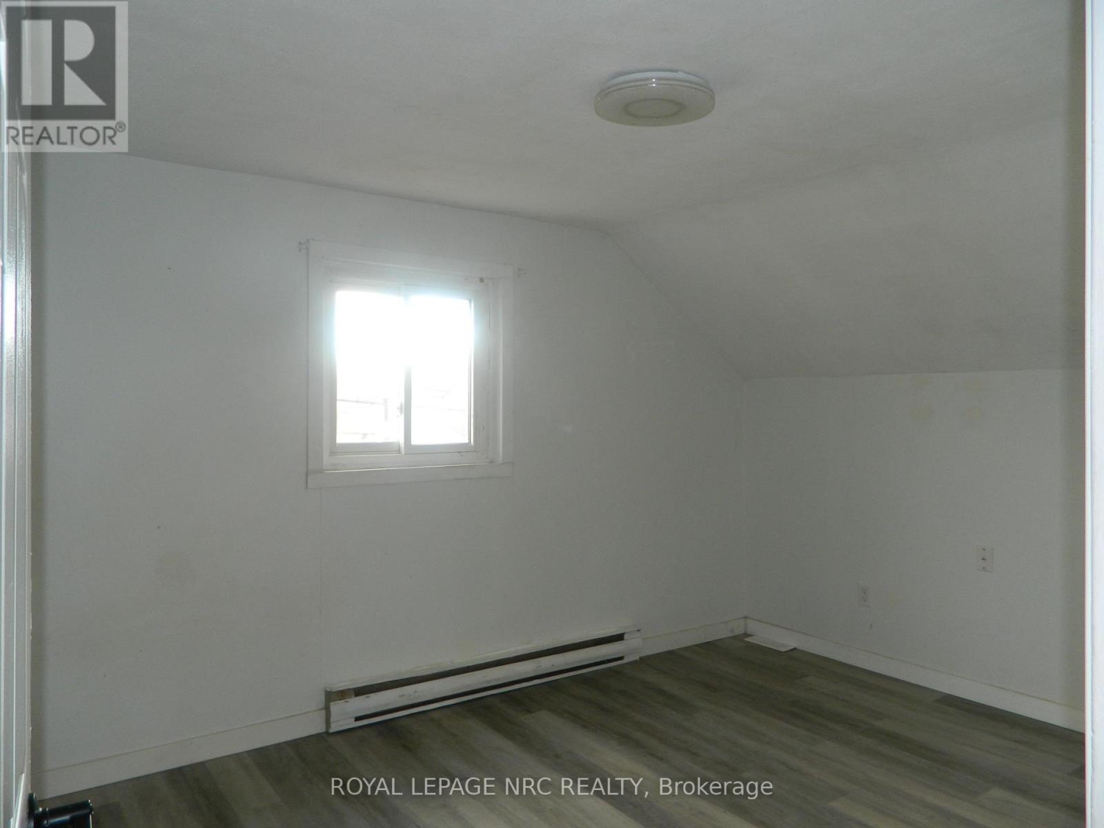 210 Phipps Street, Fort Erie, Ontario  L2A 2V5 - Photo 7 - X12509828