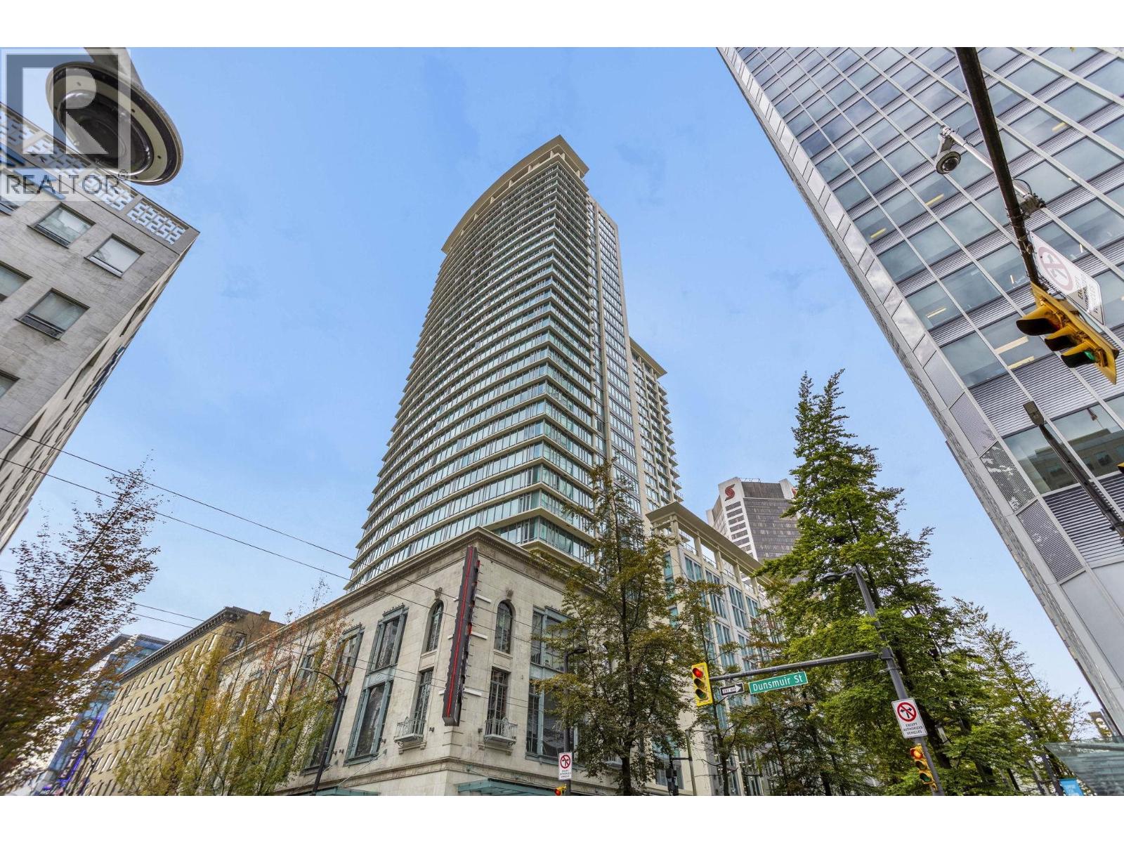 2613 610 Granville Street, Vancouver, British Columbia  V6C 3T3 - Photo 1 - R3064675