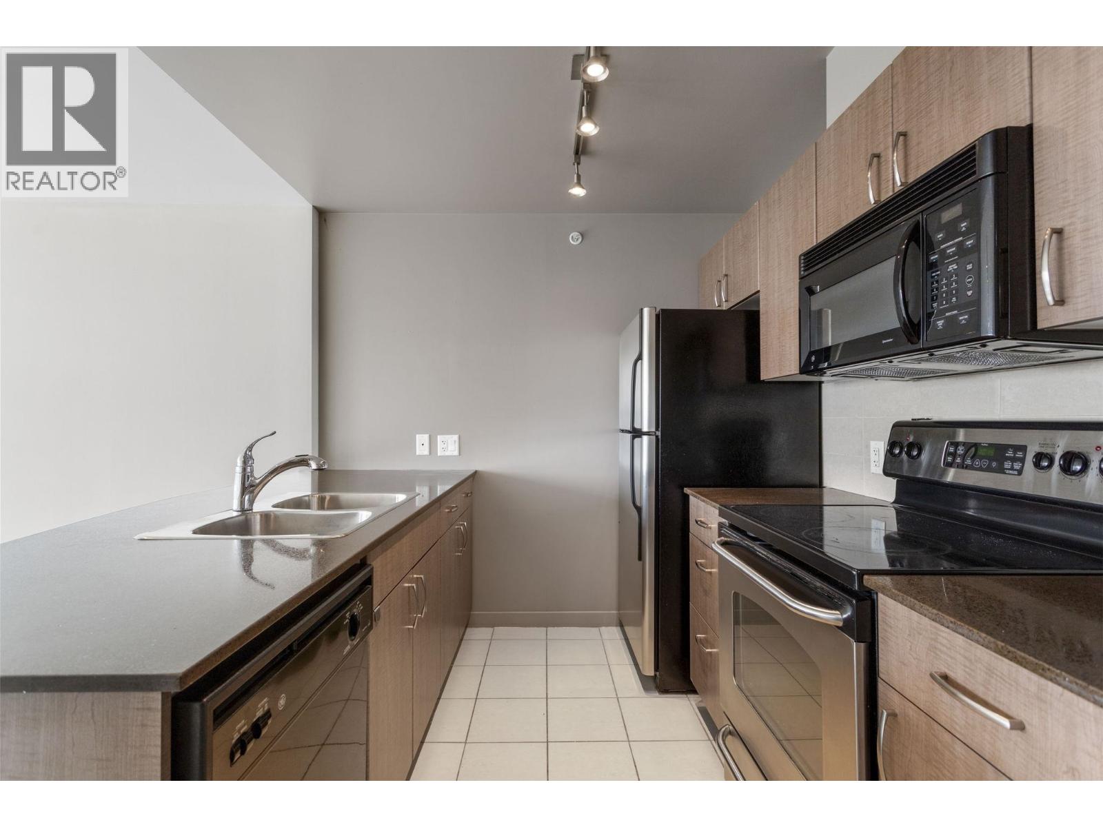 2613 610 Granville Street, Vancouver, British Columbia  V6C 3T3 - Photo 9 - R3064675