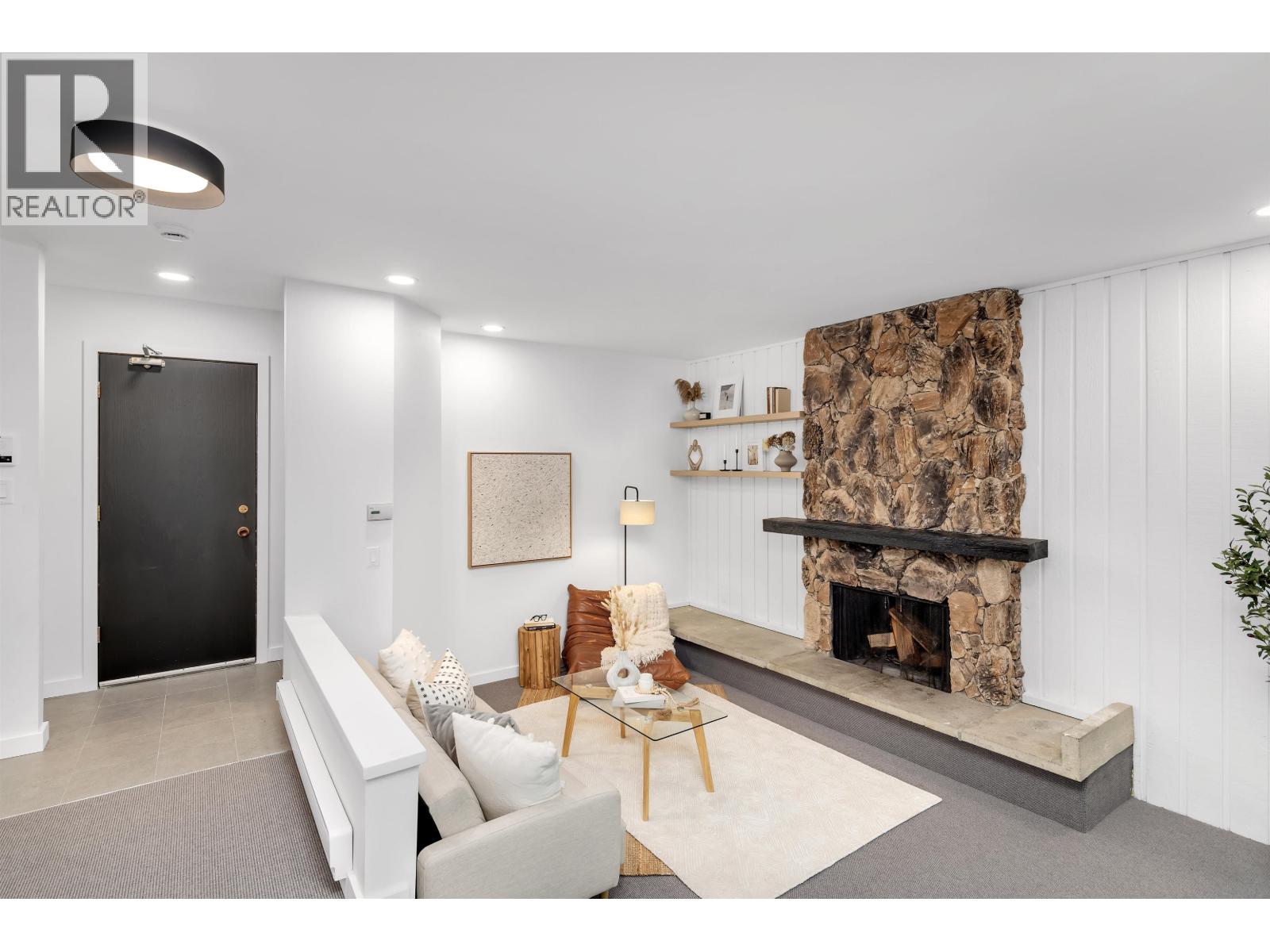 D103 1400 Alta Lake Road, Whistler, British Columbia V8E 0G9 - Photo 2 - R3064683