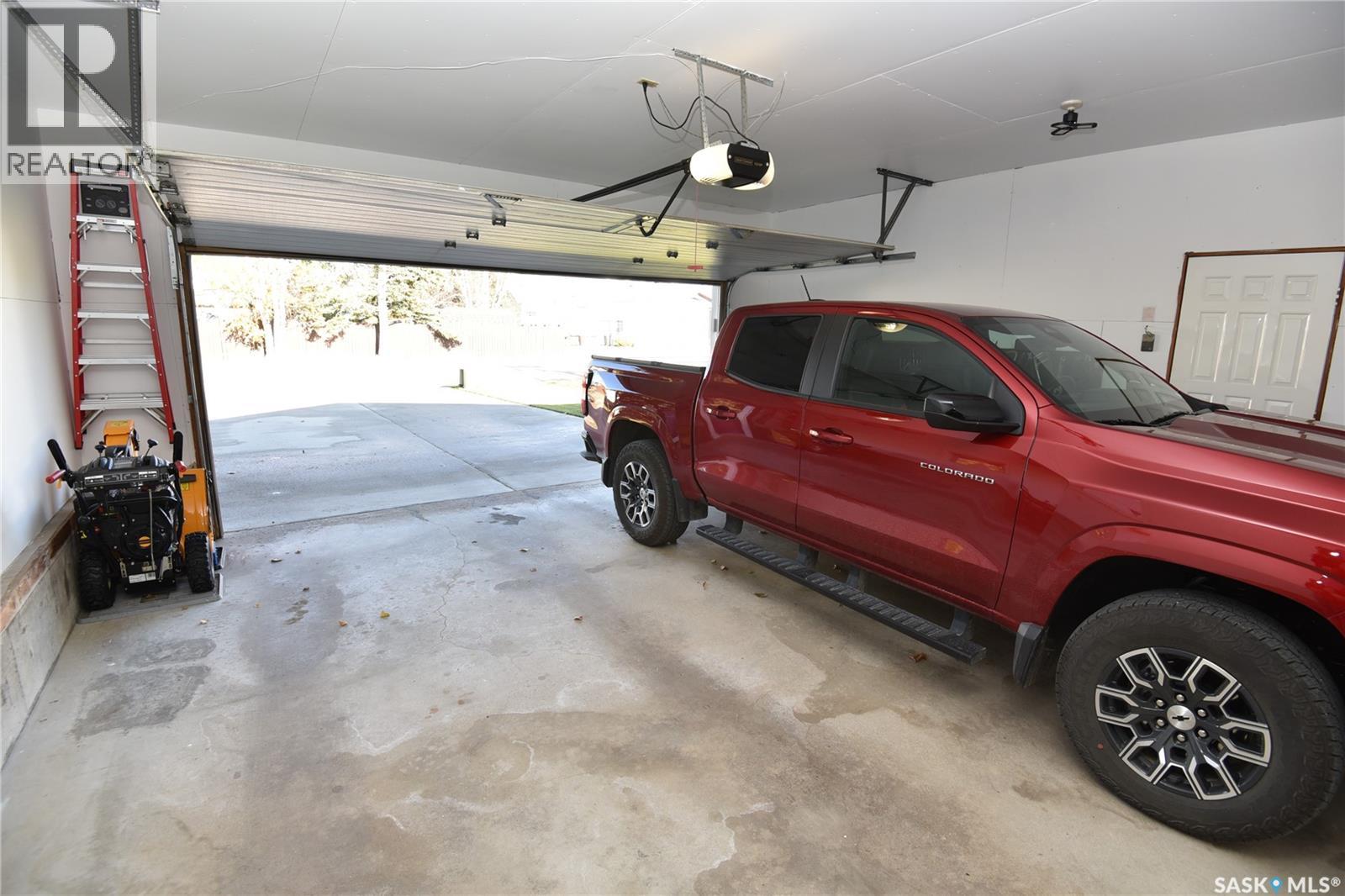 402 Watson Crescent, Nipawin, Saskatchewan  S0E 1E0 - Photo 46 - SK021583