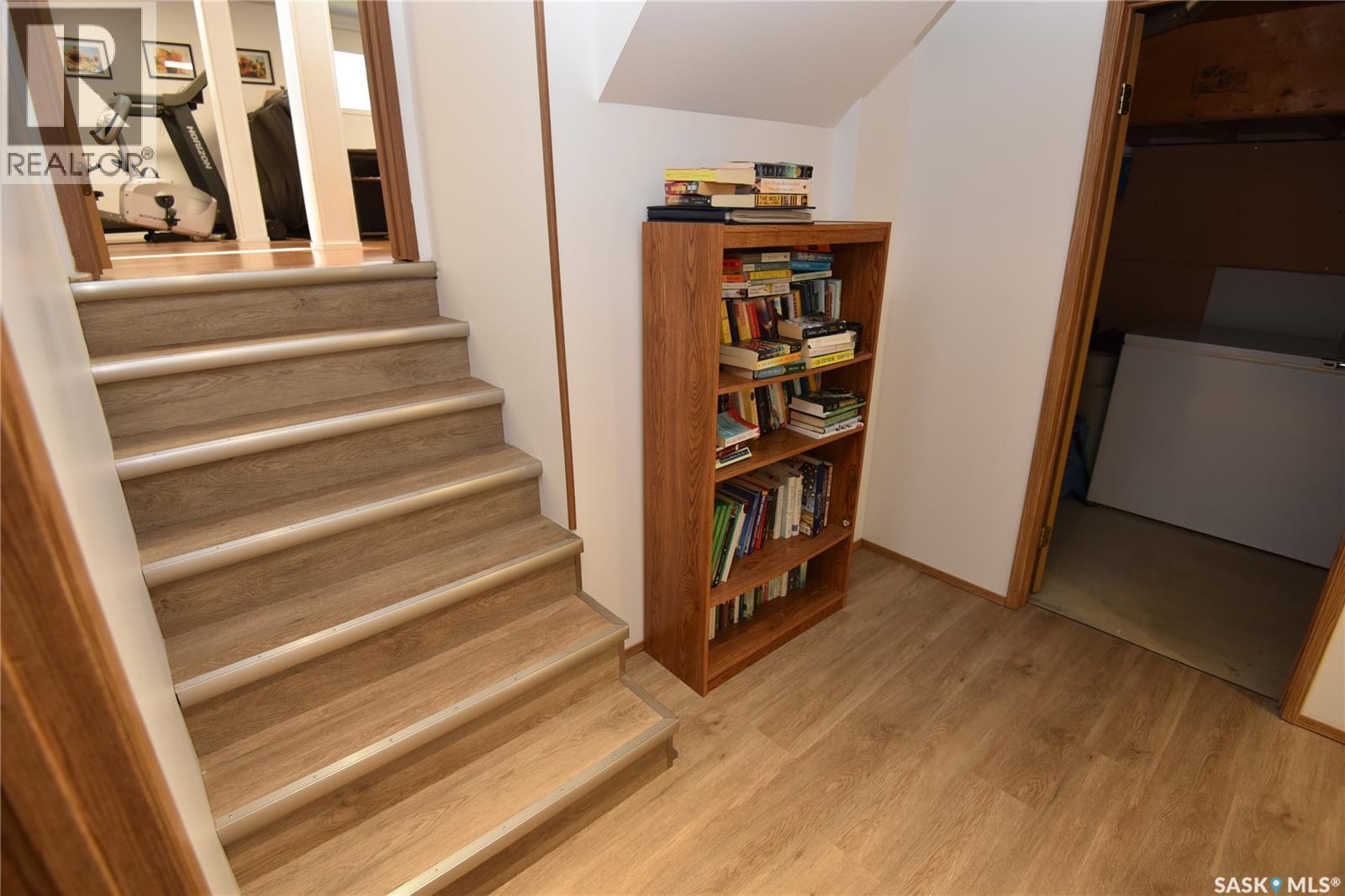 402 Watson Crescent, Nipawin, Saskatchewan  S0E 1E0 - Photo 41 - SK021583