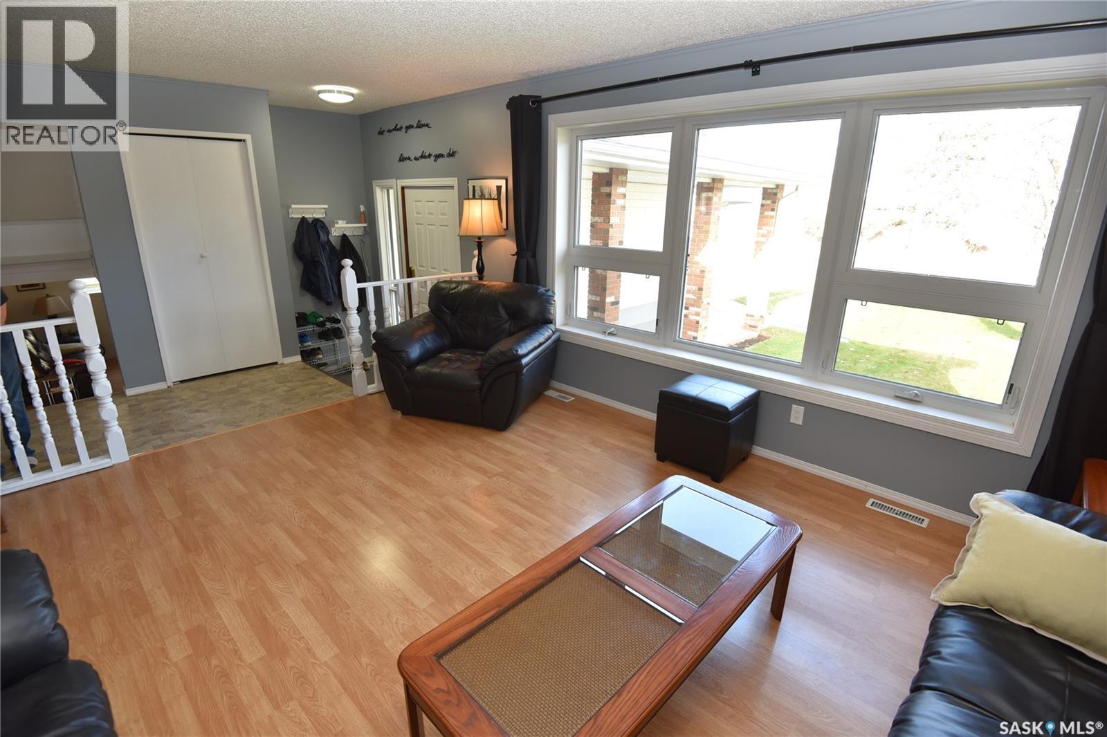 402 Watson Crescent, Nipawin, Saskatchewan  S0E 1E0 - Photo 13 - SK021583