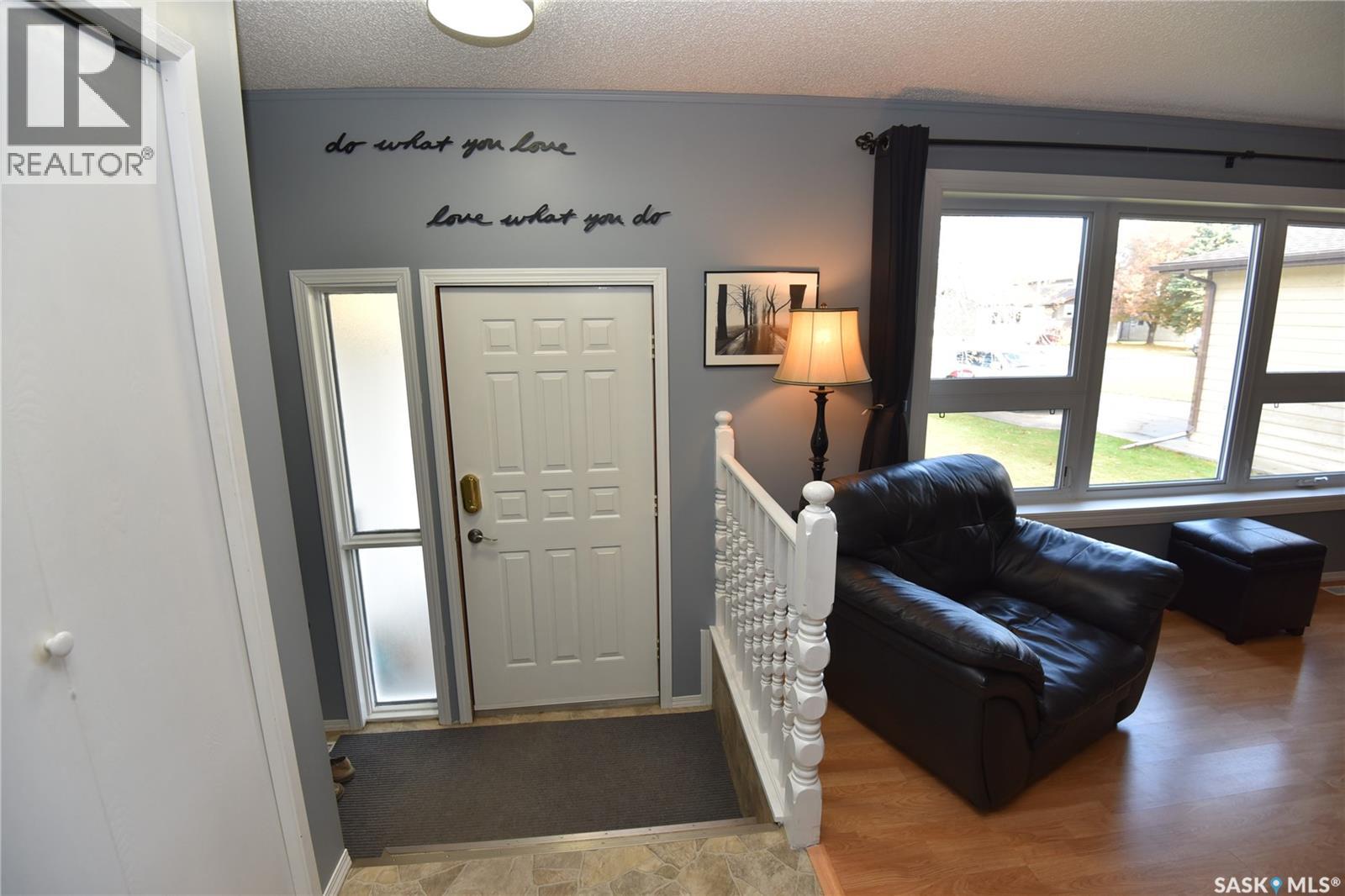 402 Watson Crescent, Nipawin, Saskatchewan  S0E 1E0 - Photo 10 - SK021583