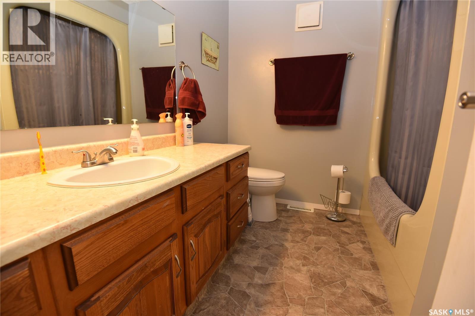 402 Watson Crescent, Nipawin, Saskatchewan  S0E 1E0 - Photo 30 - SK021583