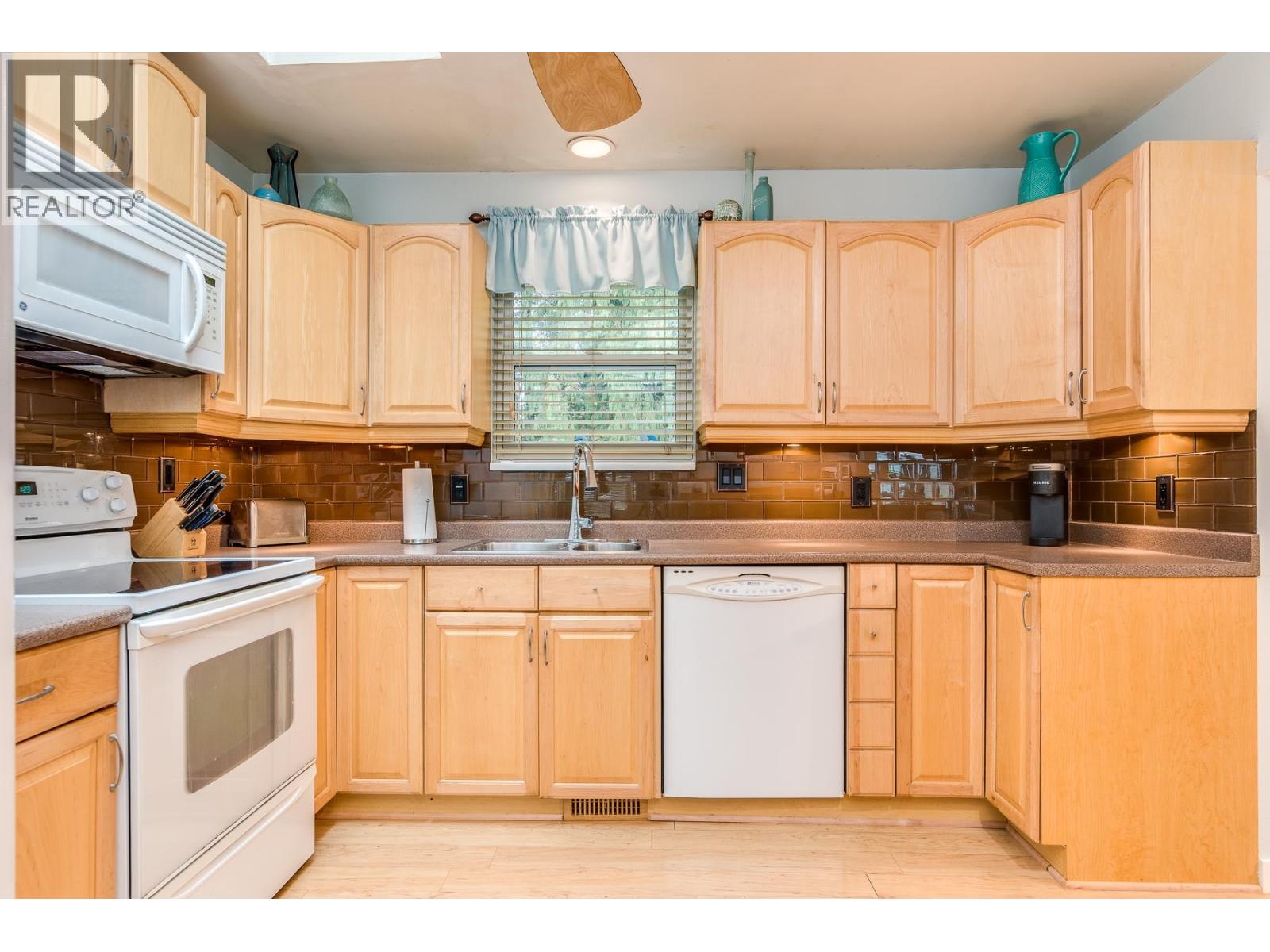 1160 Eagleridge Drive, Coquitlam, British Columbia  V3E 1C2 - Photo 11 - R3064688