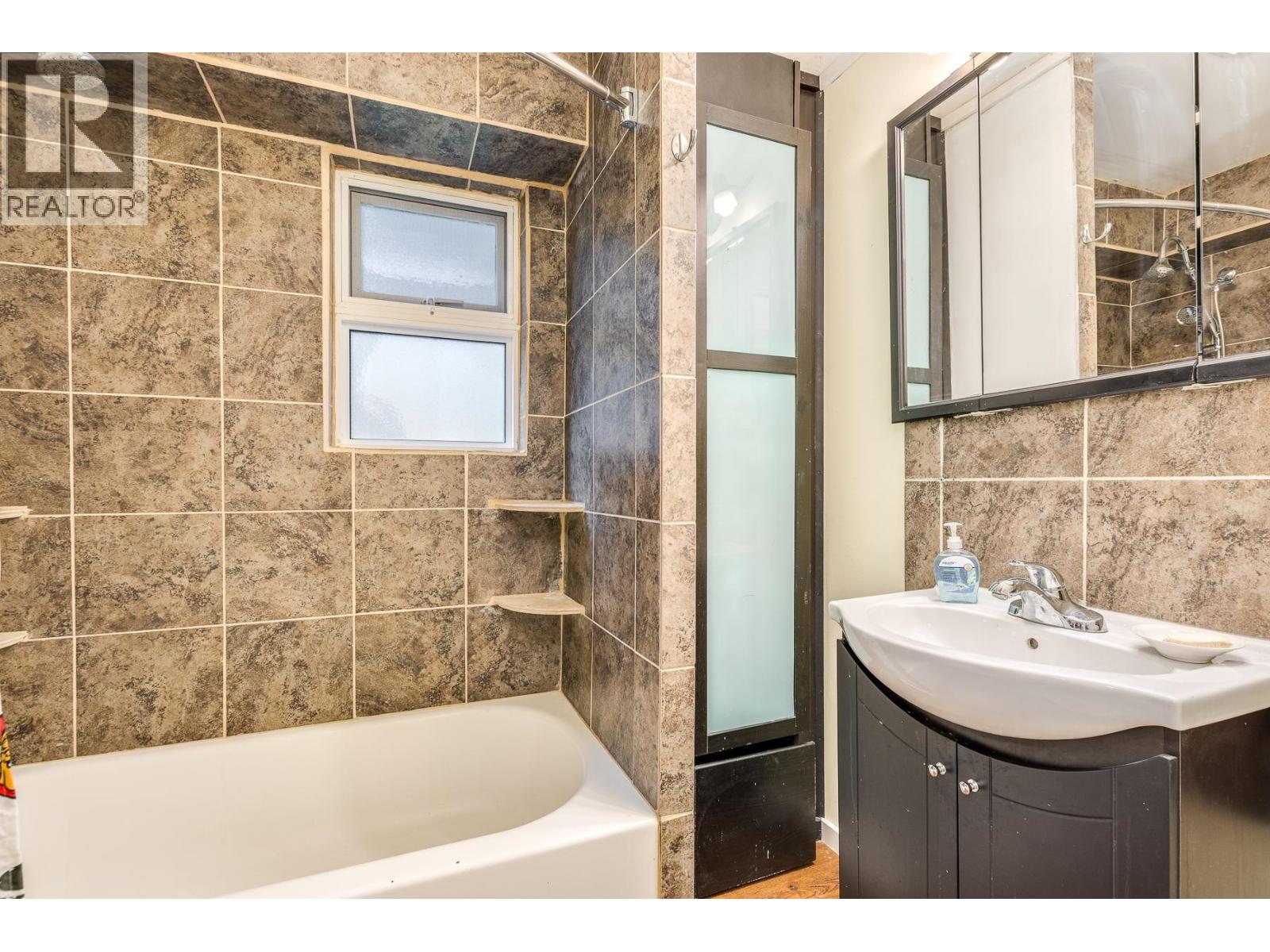 1160 Eagleridge Drive, Coquitlam, British Columbia  V3E 1C2 - Photo 23 - R3064688