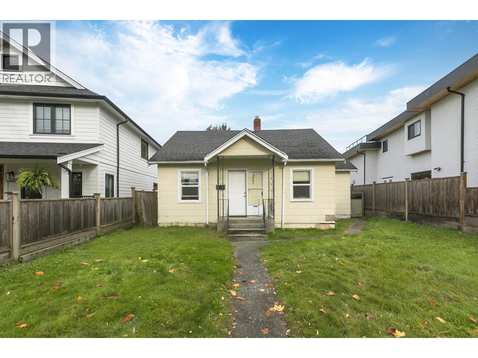 2251 WELLINGTON CRESCENT, Richmond, British Columbia