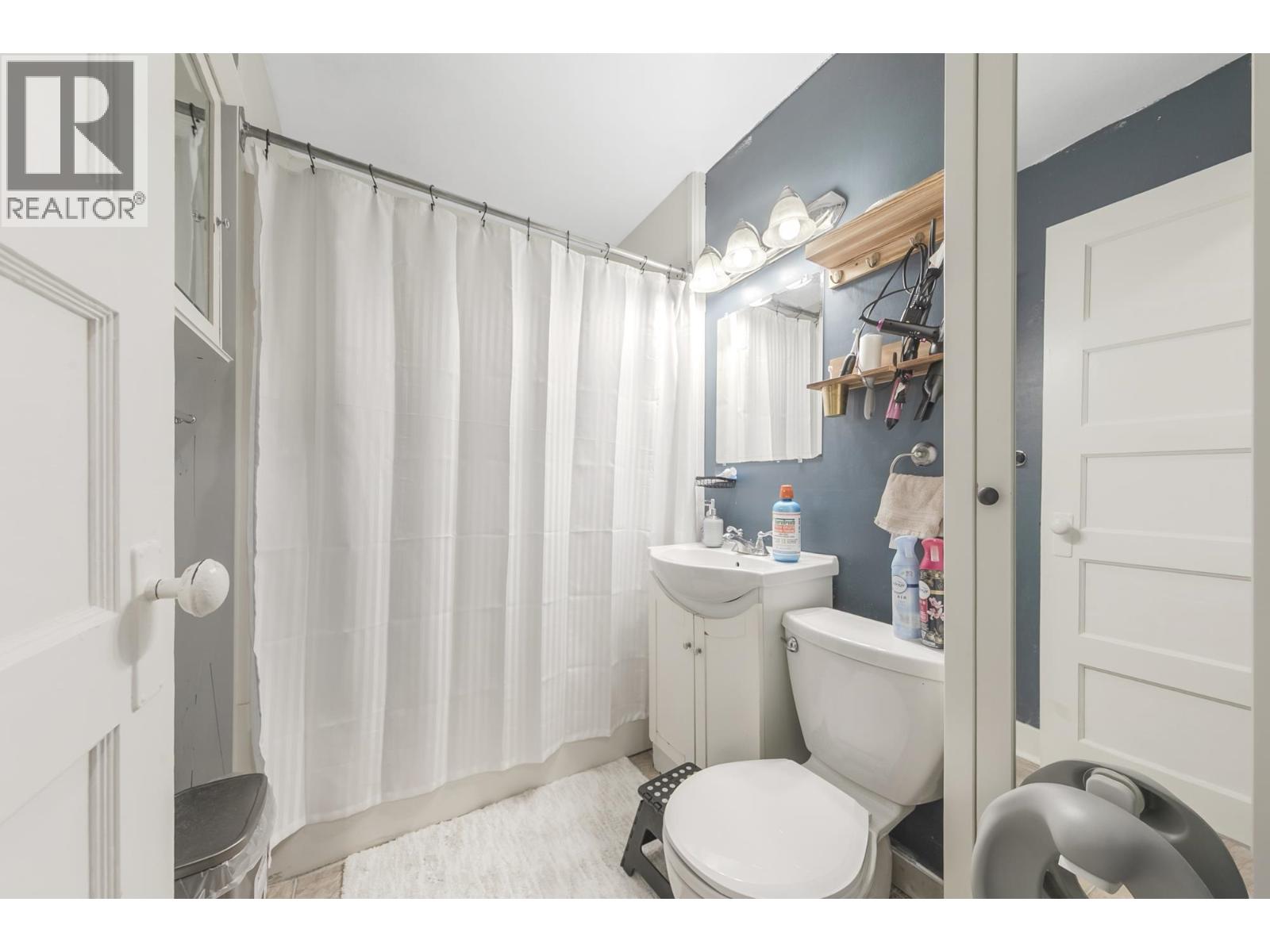 2251 Wellington Crescent, Richmond, British Columbia V7B 1G9 - Photo 11 - R3064694