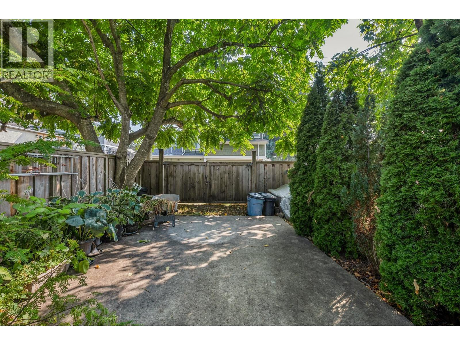 415 W 26th Street, North Vancouver, British Columbia V7N 2G9 - Photo 39 - R3064703