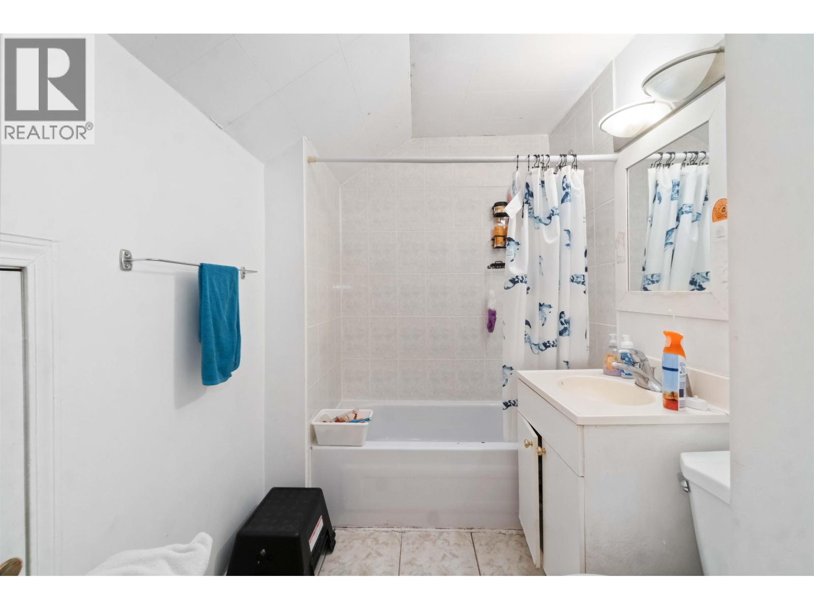 5735 Earles Street, Vancouver, British Columbia V5R 3S4 - Photo 19 - R3064708