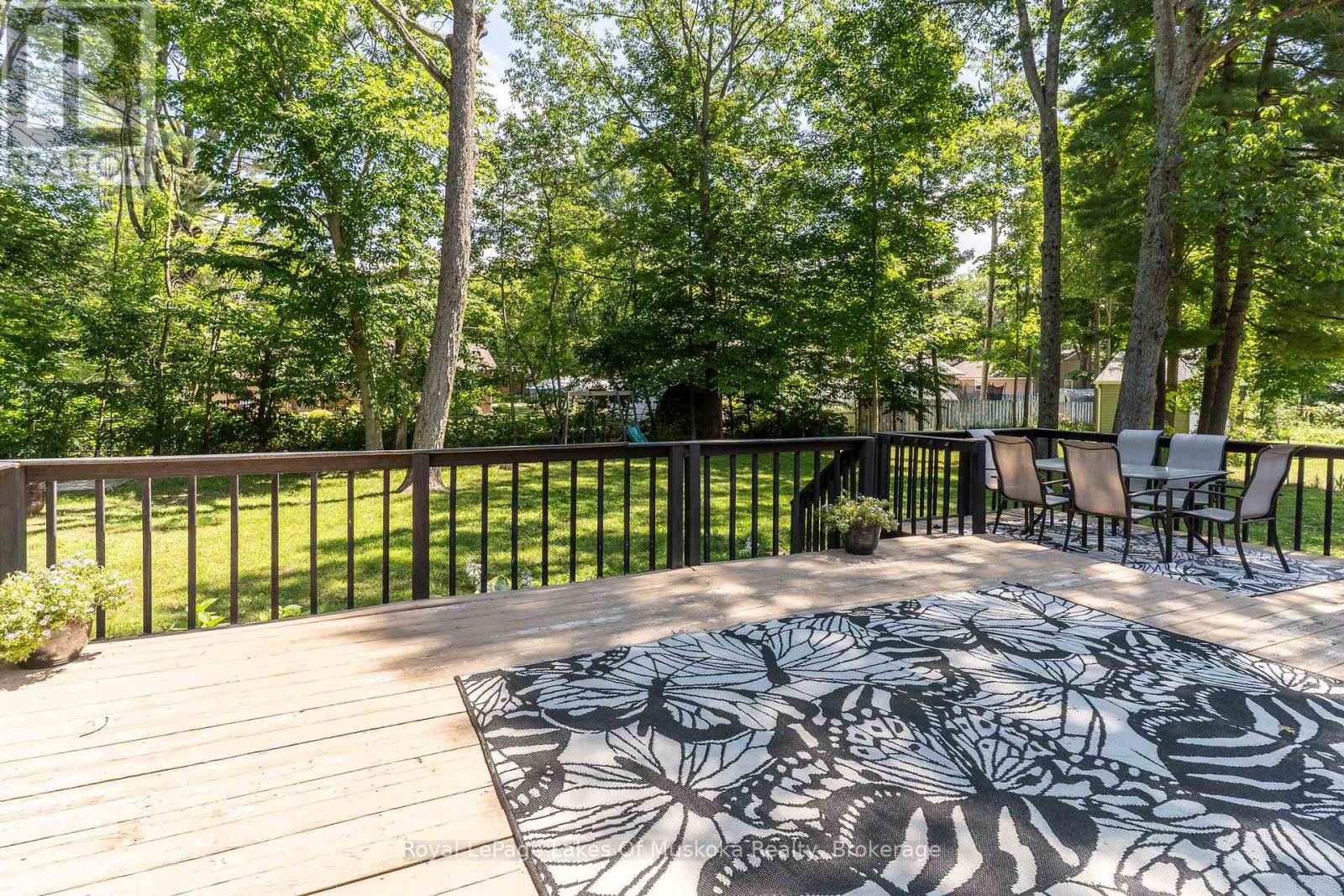 220 Alexander Street, Gravenhurst, Ontario P1P 1A6 - Photo 43 - X12509744