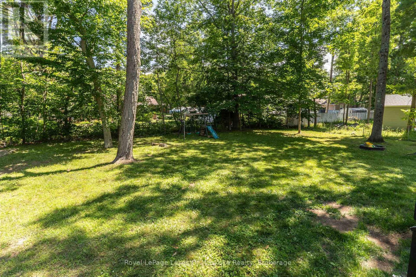 220 Alexander Street, Gravenhurst, Ontario P1P 1A6 - Photo 45 - X12509744