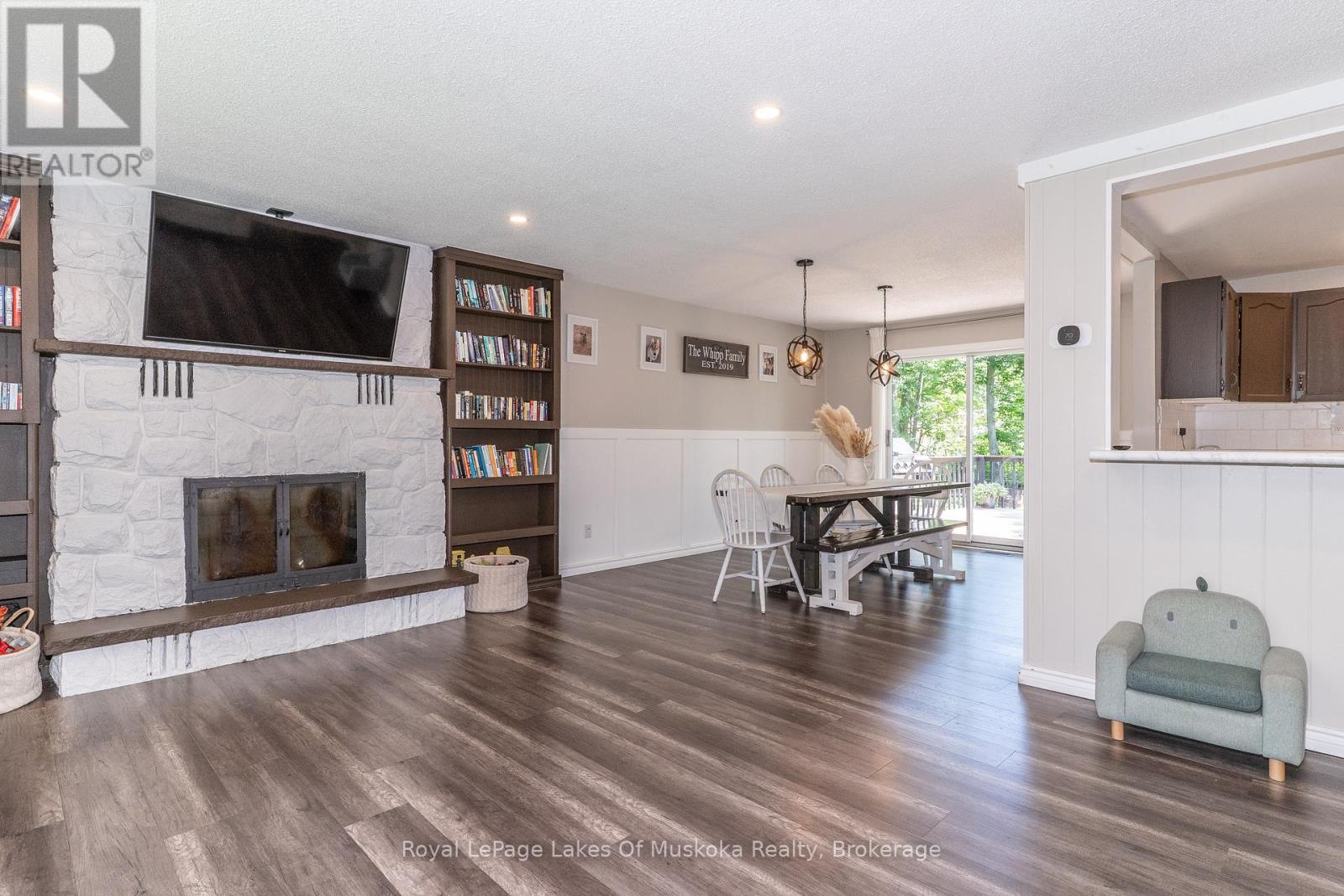 220 Alexander Street, Gravenhurst, Ontario P1P 1A6 - Photo 6 - X12509744