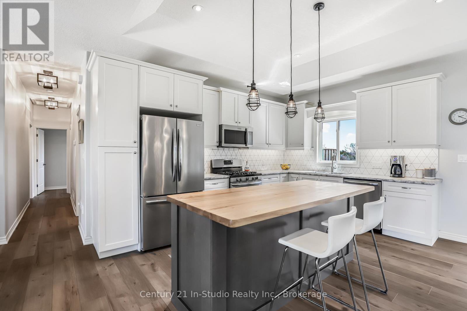 202 Meredith Way, Chatsworth, Ontario N0H 1G0 - Photo 15 - X12509832