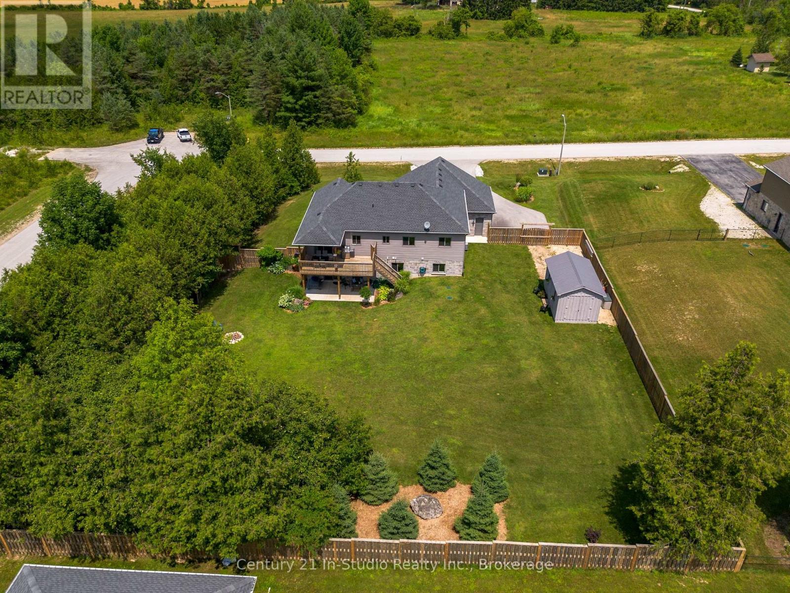 202 Meredith Way, Chatsworth, Ontario N0H 1G0 - Photo 3 - X12509832