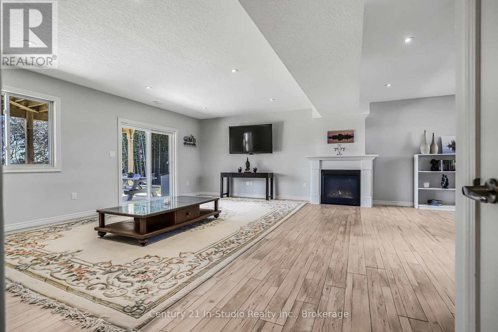 202 Meredith Way, Chatsworth, Ontario N0H 1G0 - Photo 47 - X12509832