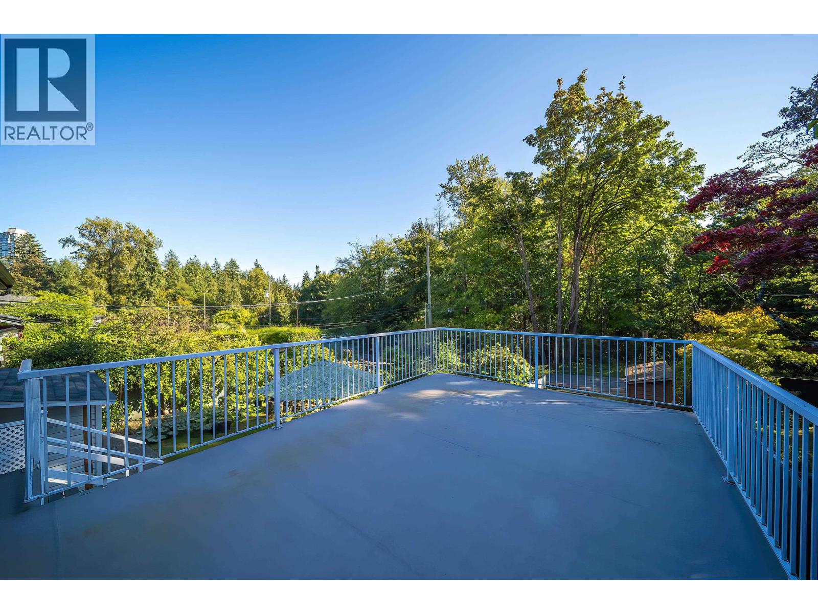 6516 Portland Street, Burnaby, British Columbia V5E 1A2 - Photo 11 - R3064695