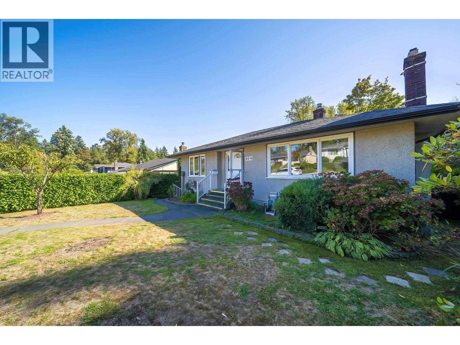 6516 Portland Street, Burnaby, British Columbia V5E 1A2 - Photo 5 - R3064695