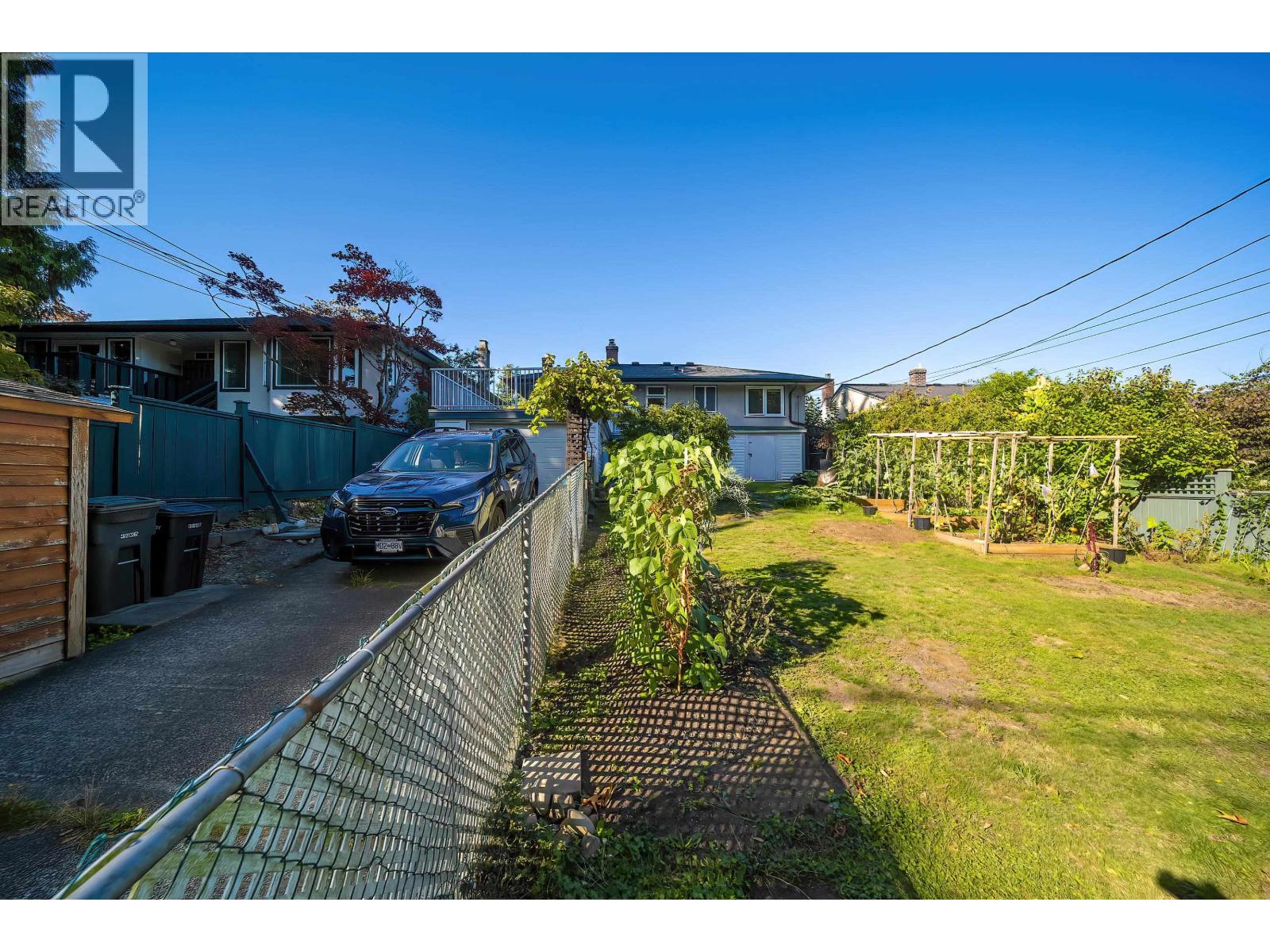 6516 Portland Street, Burnaby, British Columbia V5E 1A2 - Photo 15 - R3064695