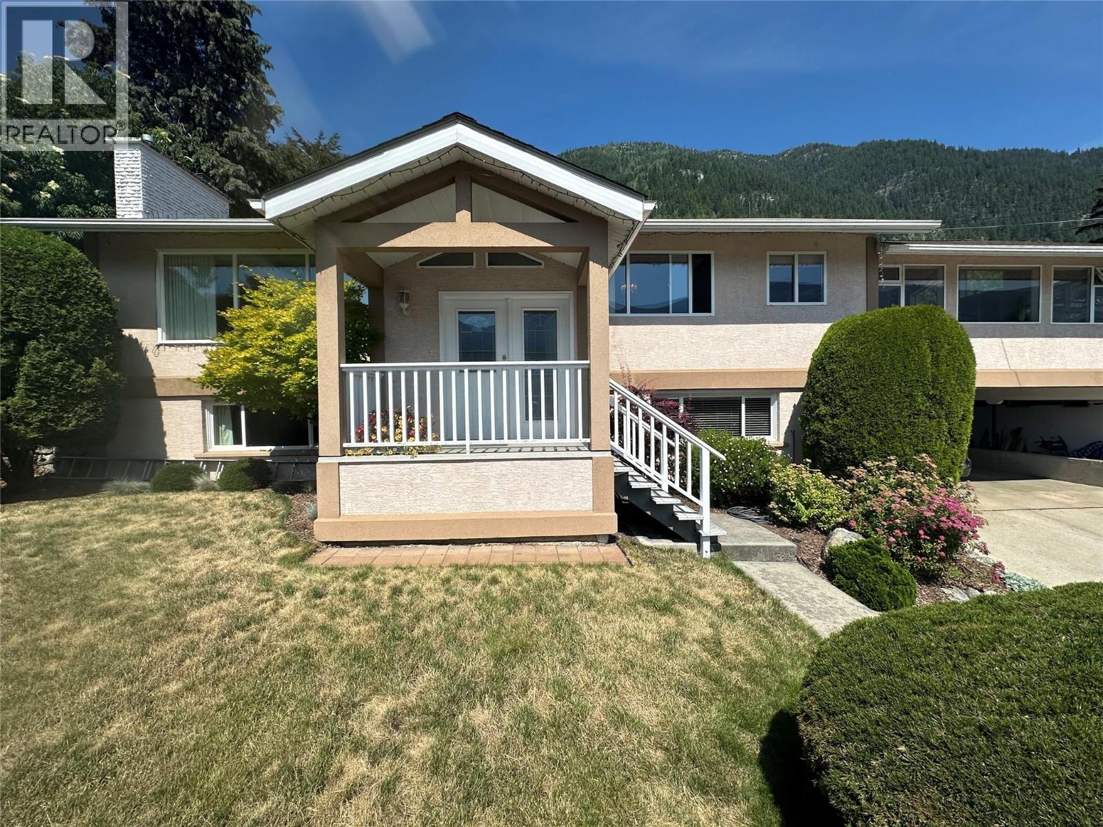 649 Johnstone Road, nelson, British Columbia
