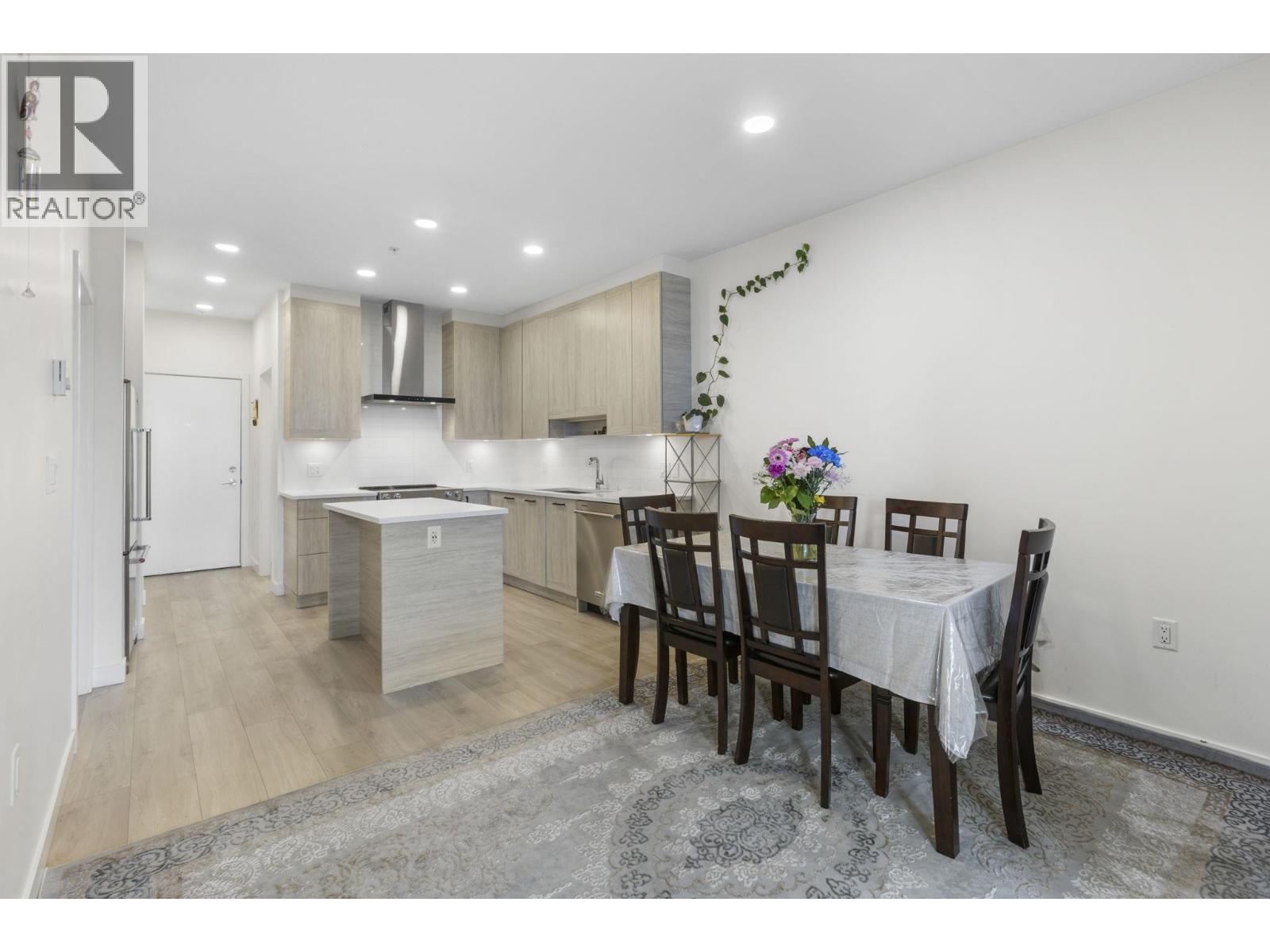 510 7579 16th Street, Burnaby, British Columbia V3N 0H7 - Photo 10 - R3064436