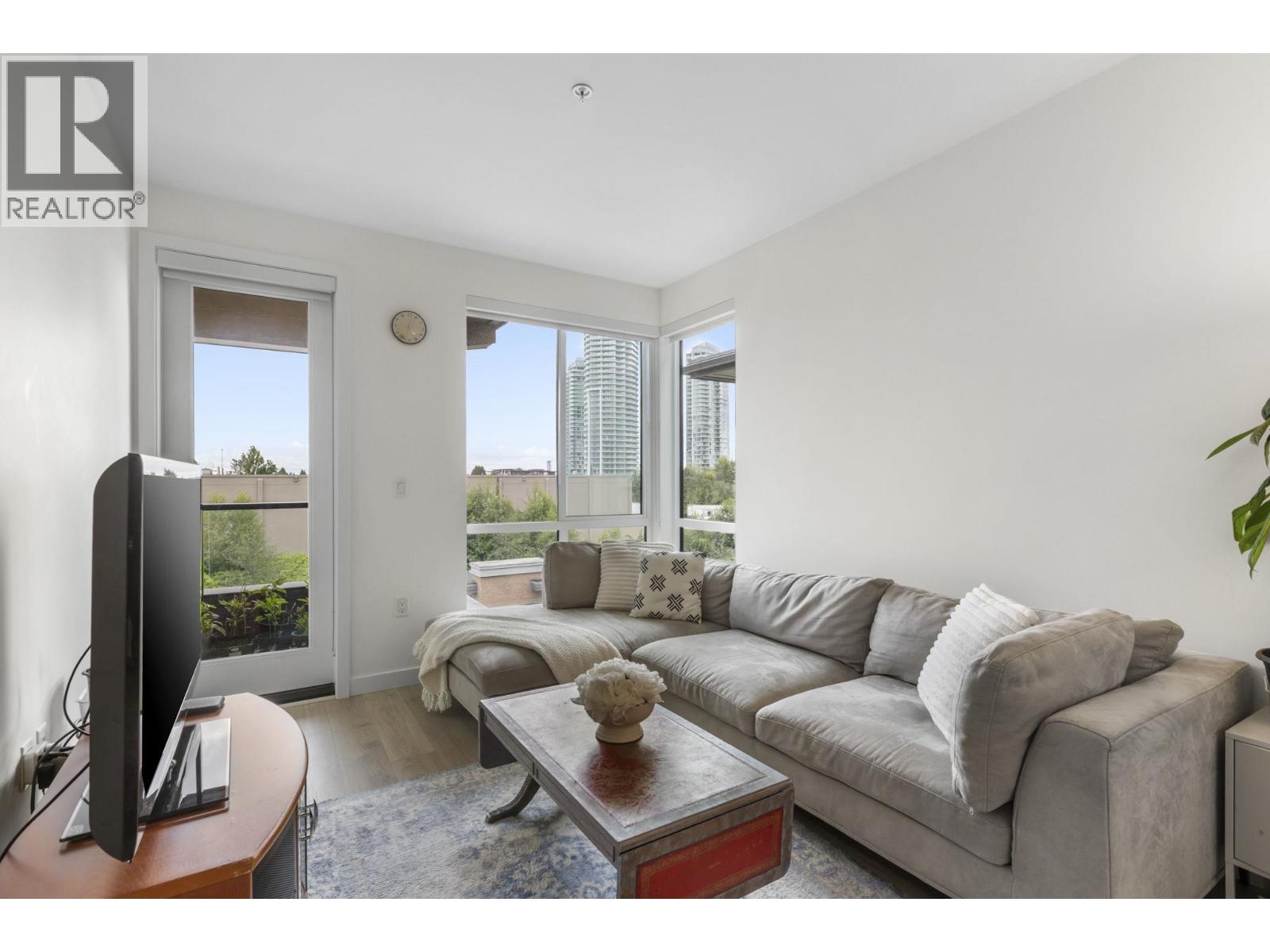 510 7579 16th Street, Burnaby, British Columbia V3N 0H7 - Photo 11 - R3064436