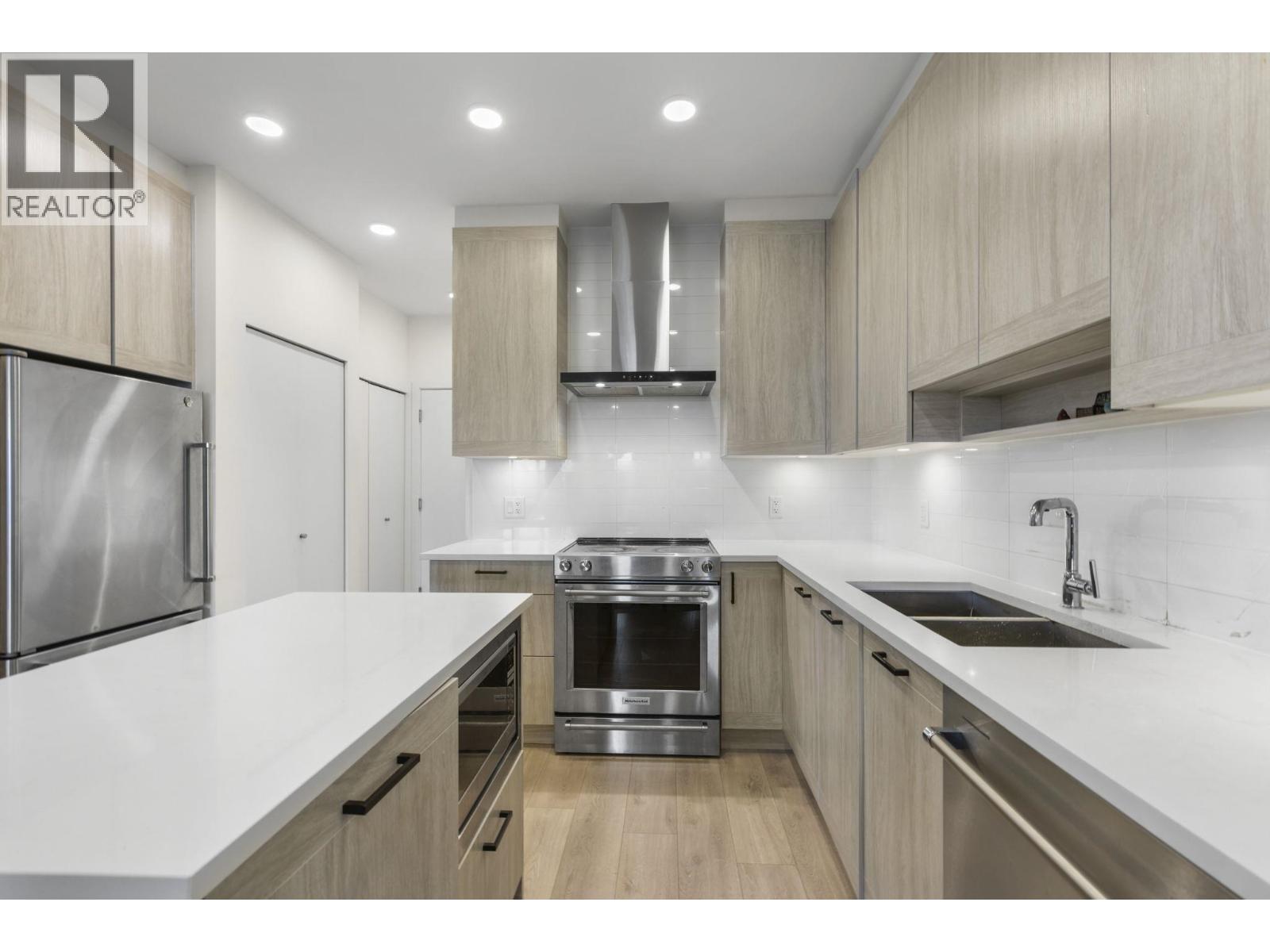 510 7579 16th Street, Burnaby, British Columbia V3N 0H7 - Photo 4 - R3064436